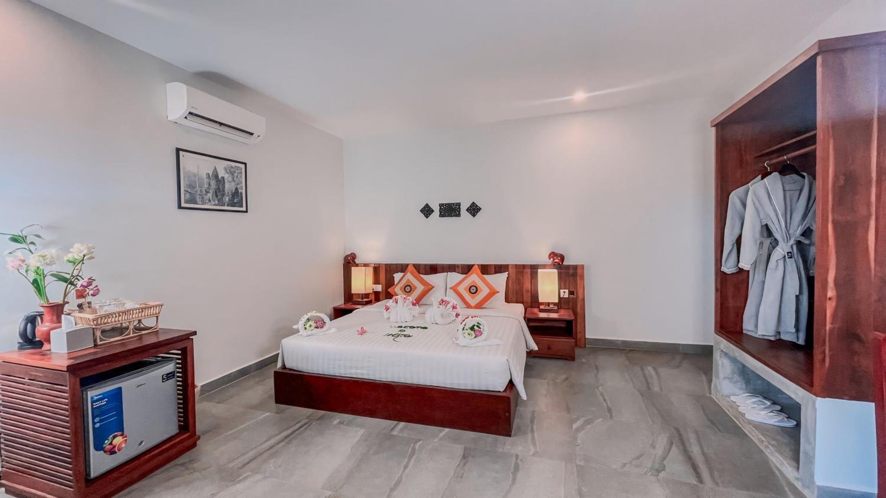 Studio Double With Balcony- Free Pick Up  - Photo 9