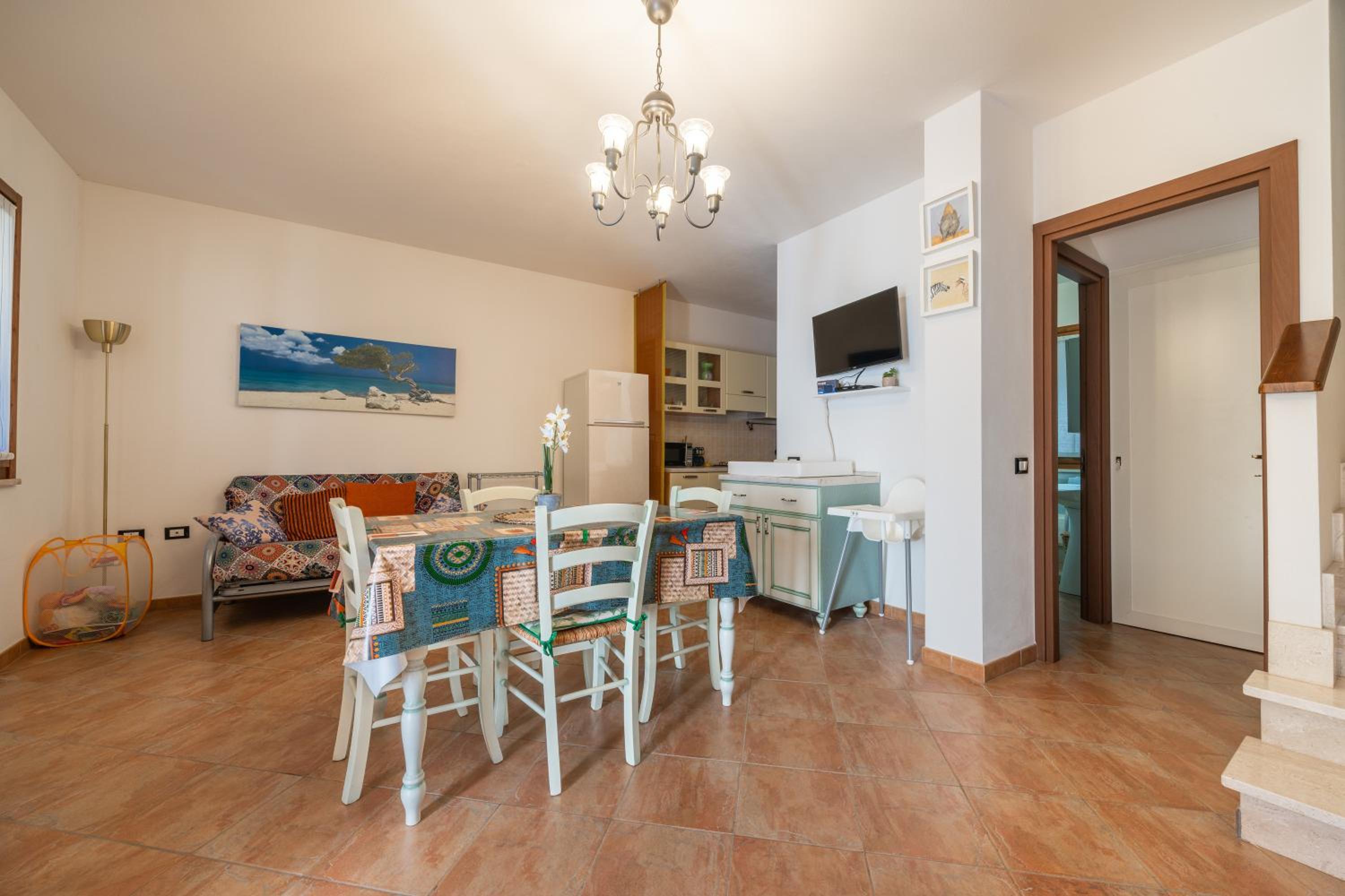 Three-Bedroom House photo 2