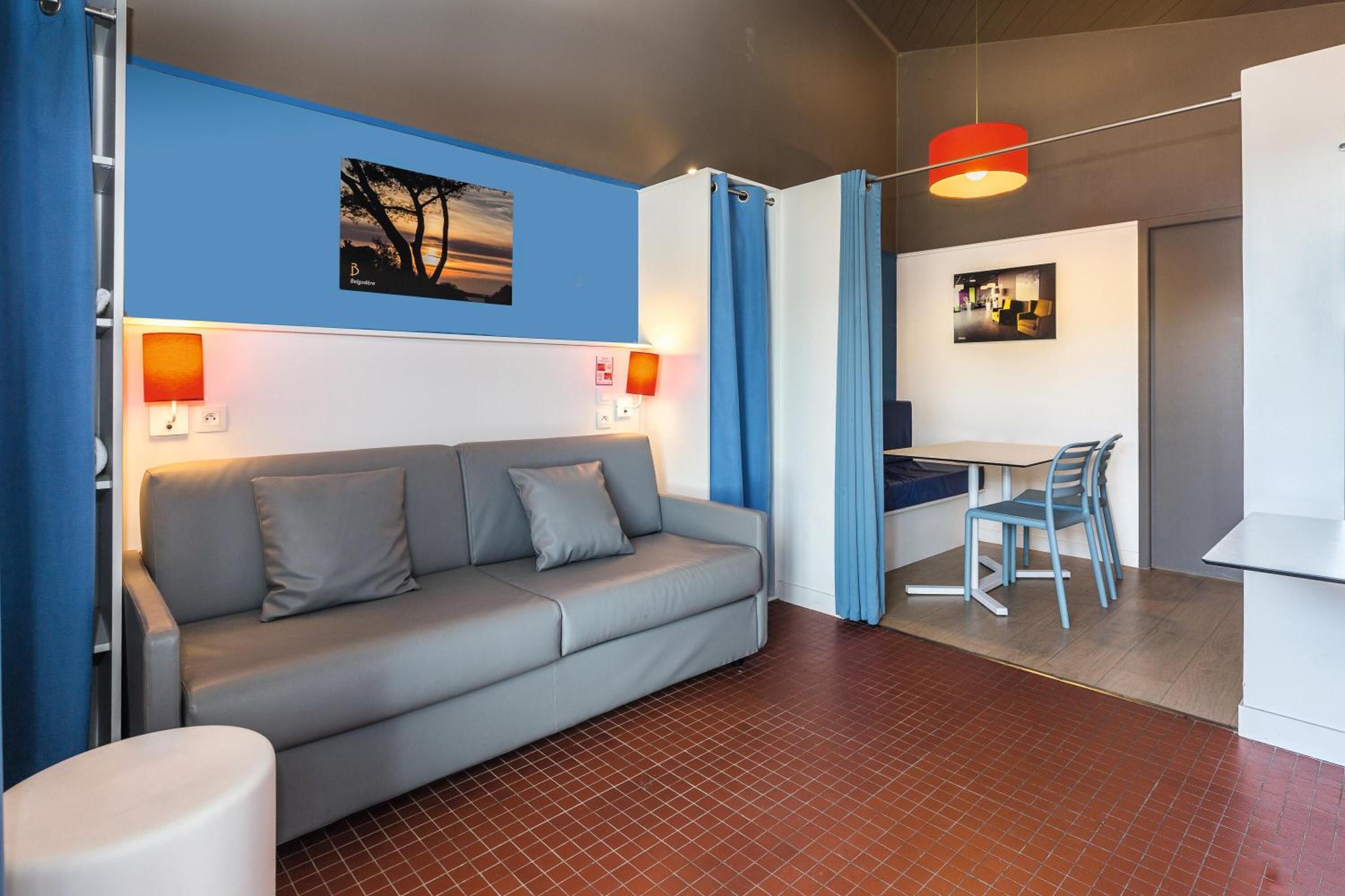 Studio with Terrace