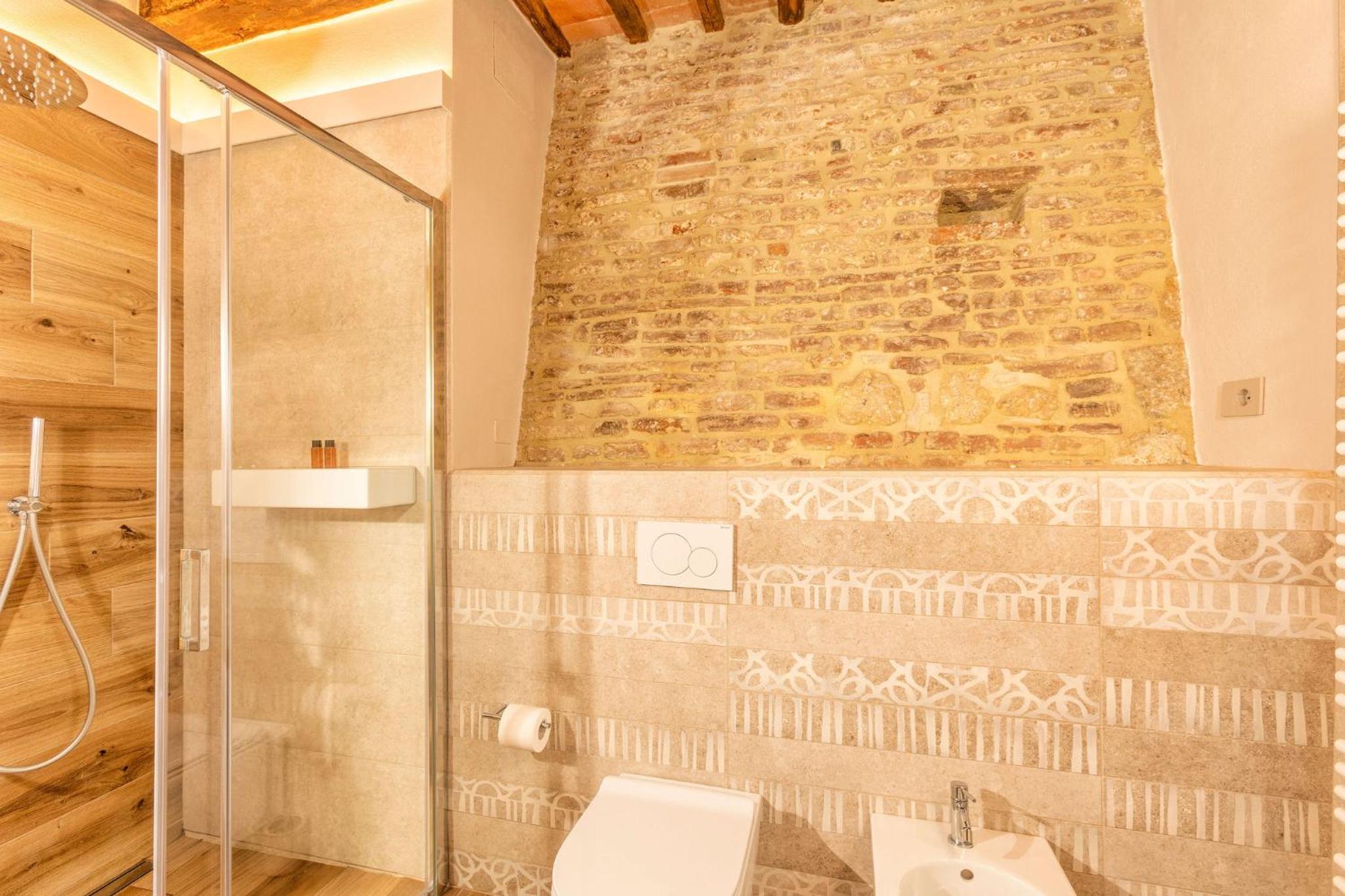 Deluxe Double Room with Shower photo 2