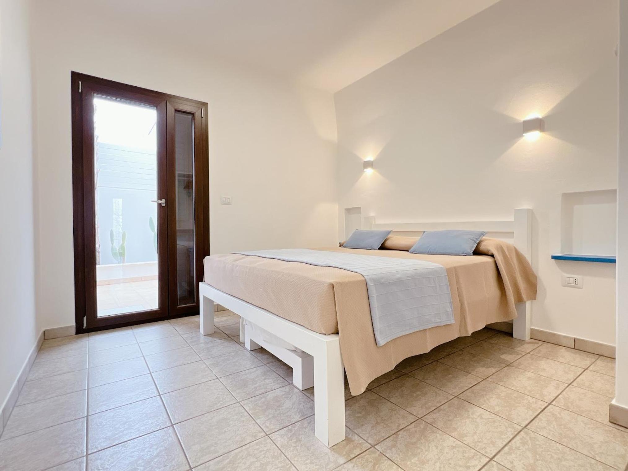 One-Bedroom Apartment with Sea View