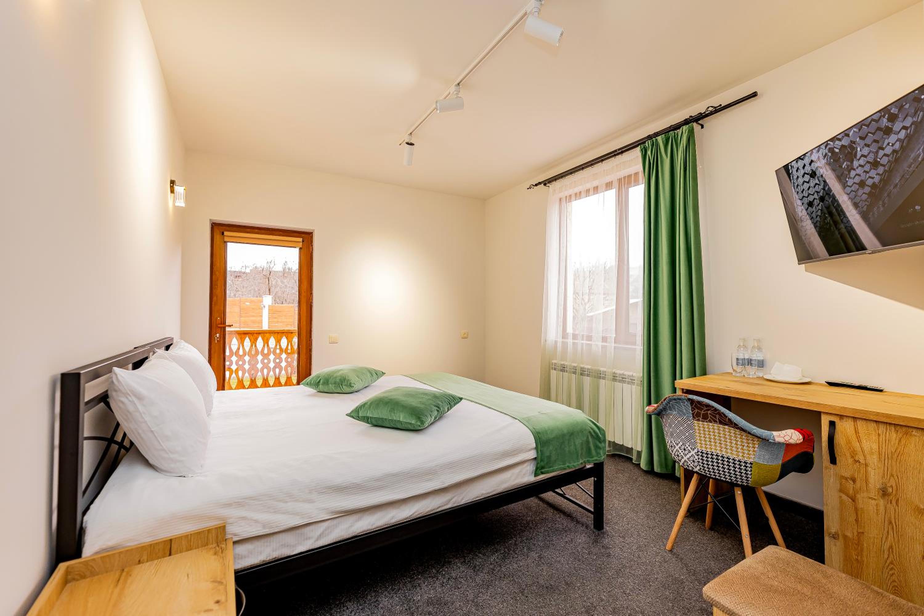 Double Room with Balcony photo 2