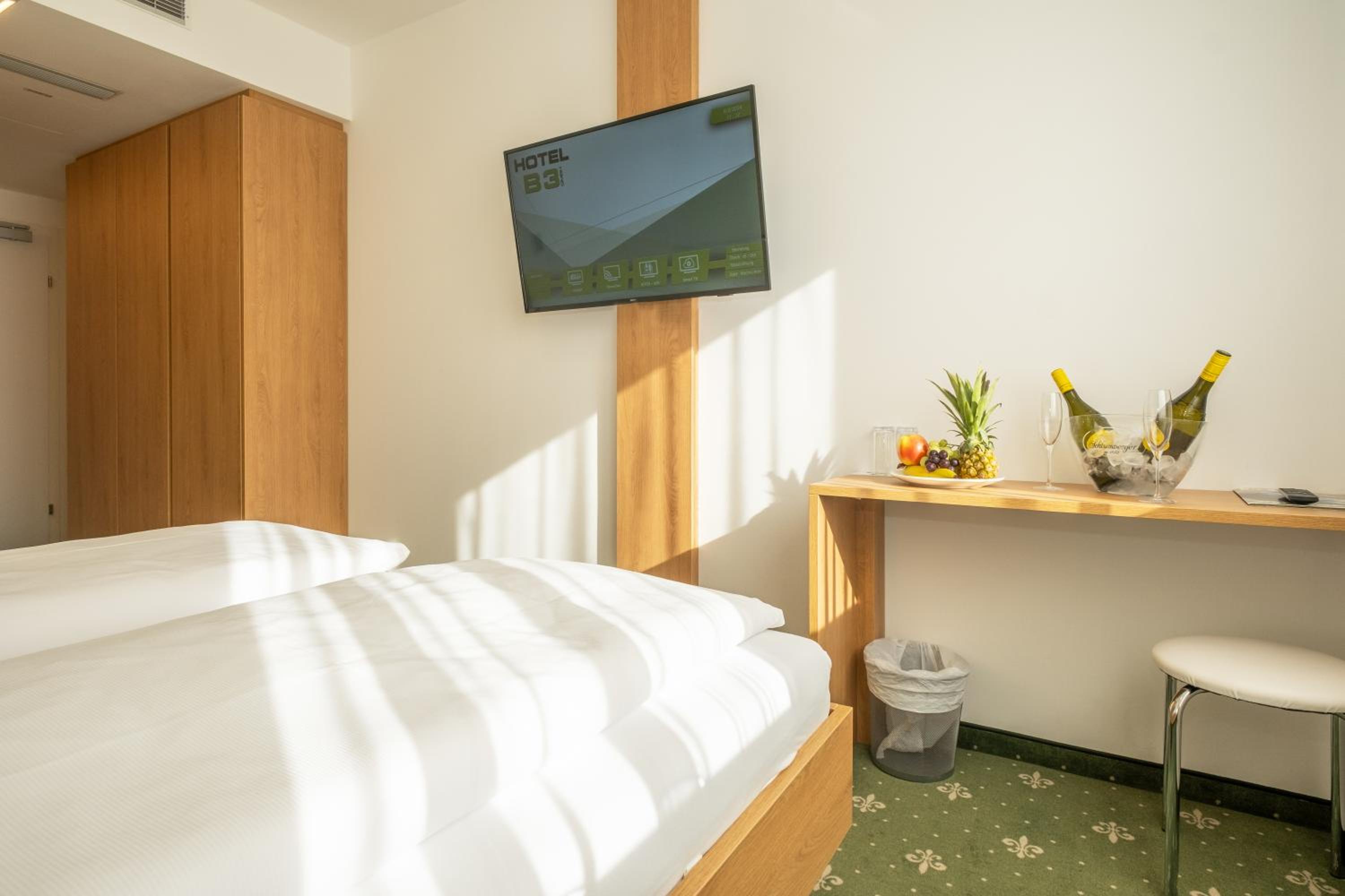 Large Double Room
