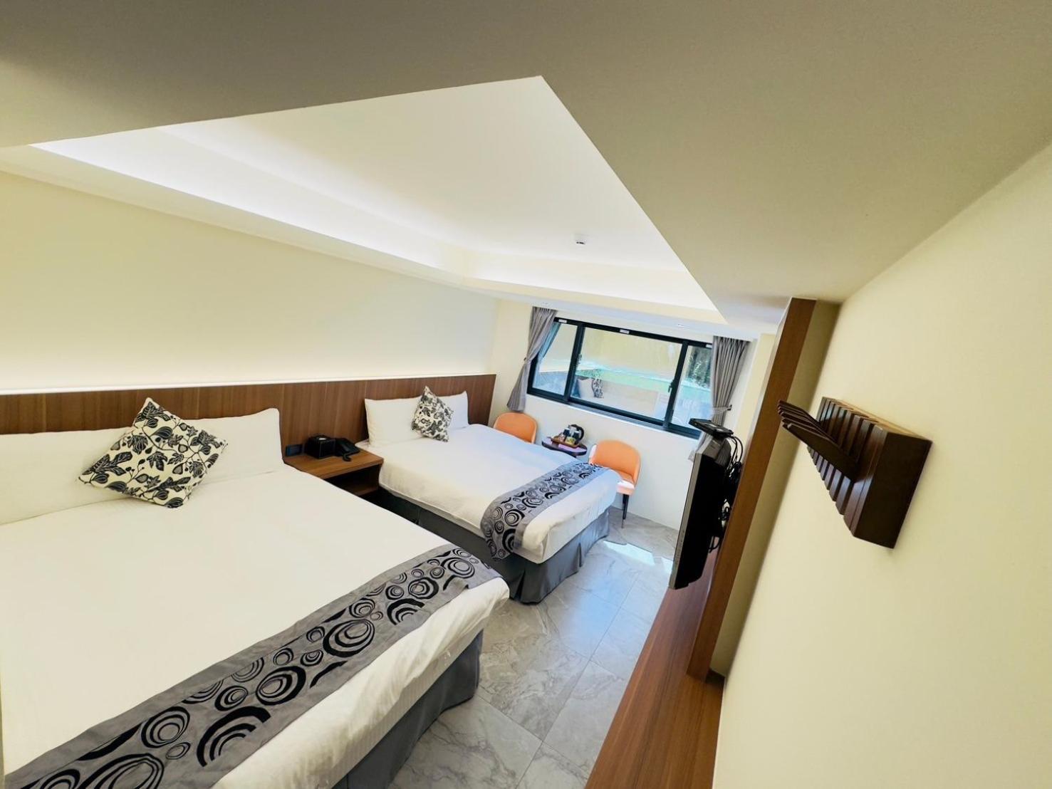 Deluxe Double or Twin Room photo 2