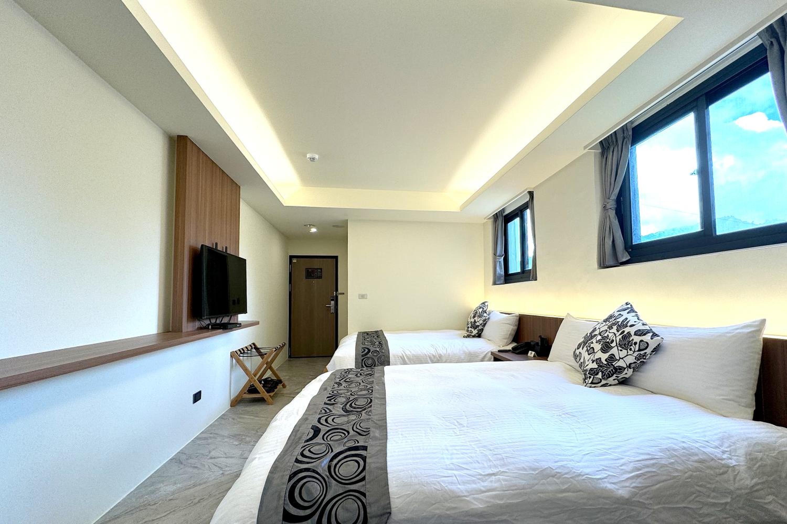 Deluxe Quadruple Room