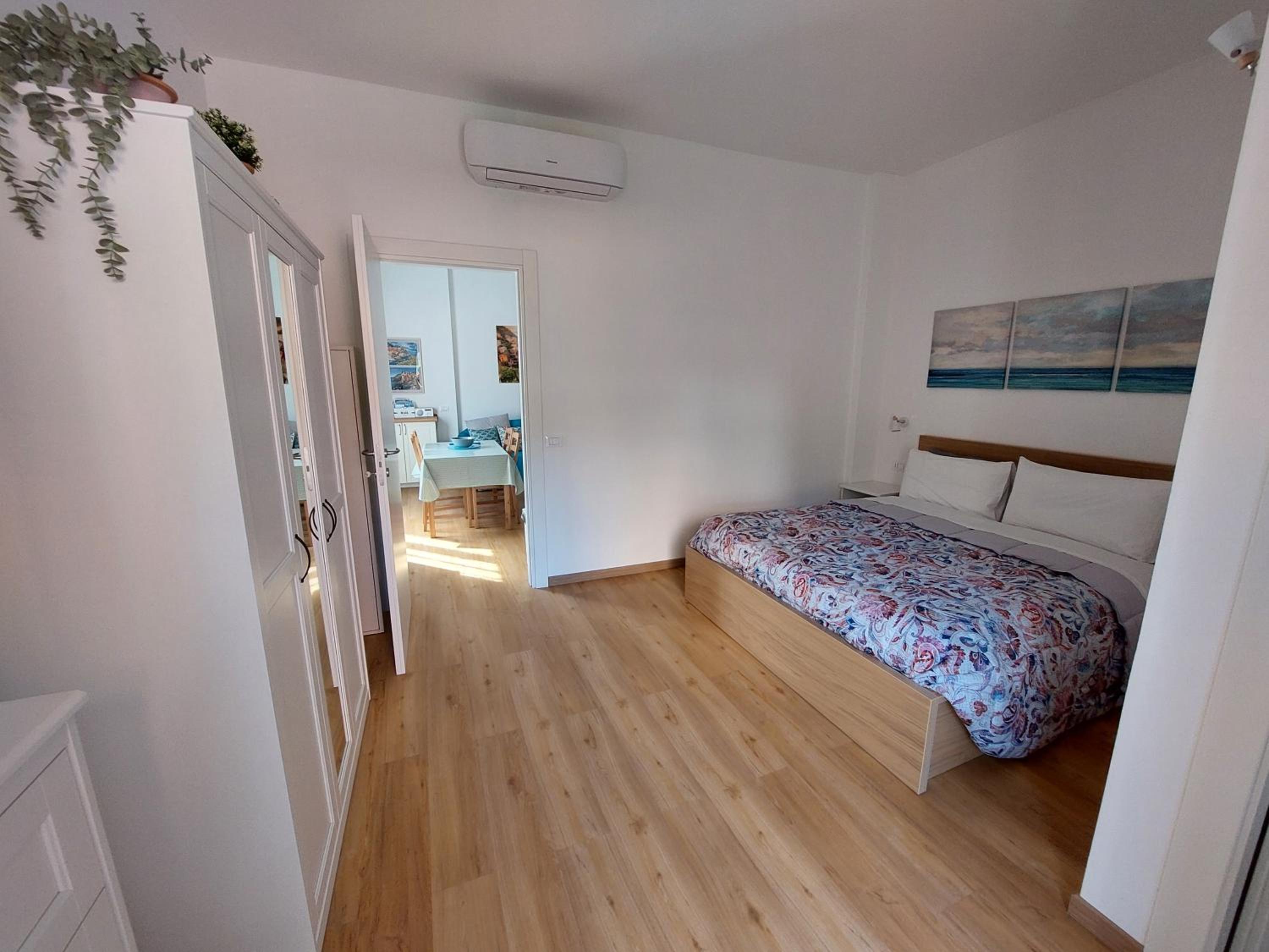 One-Bedroom Apartment photo 3