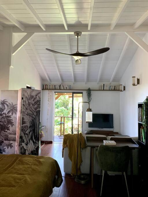 One-Bedroom House photo 1