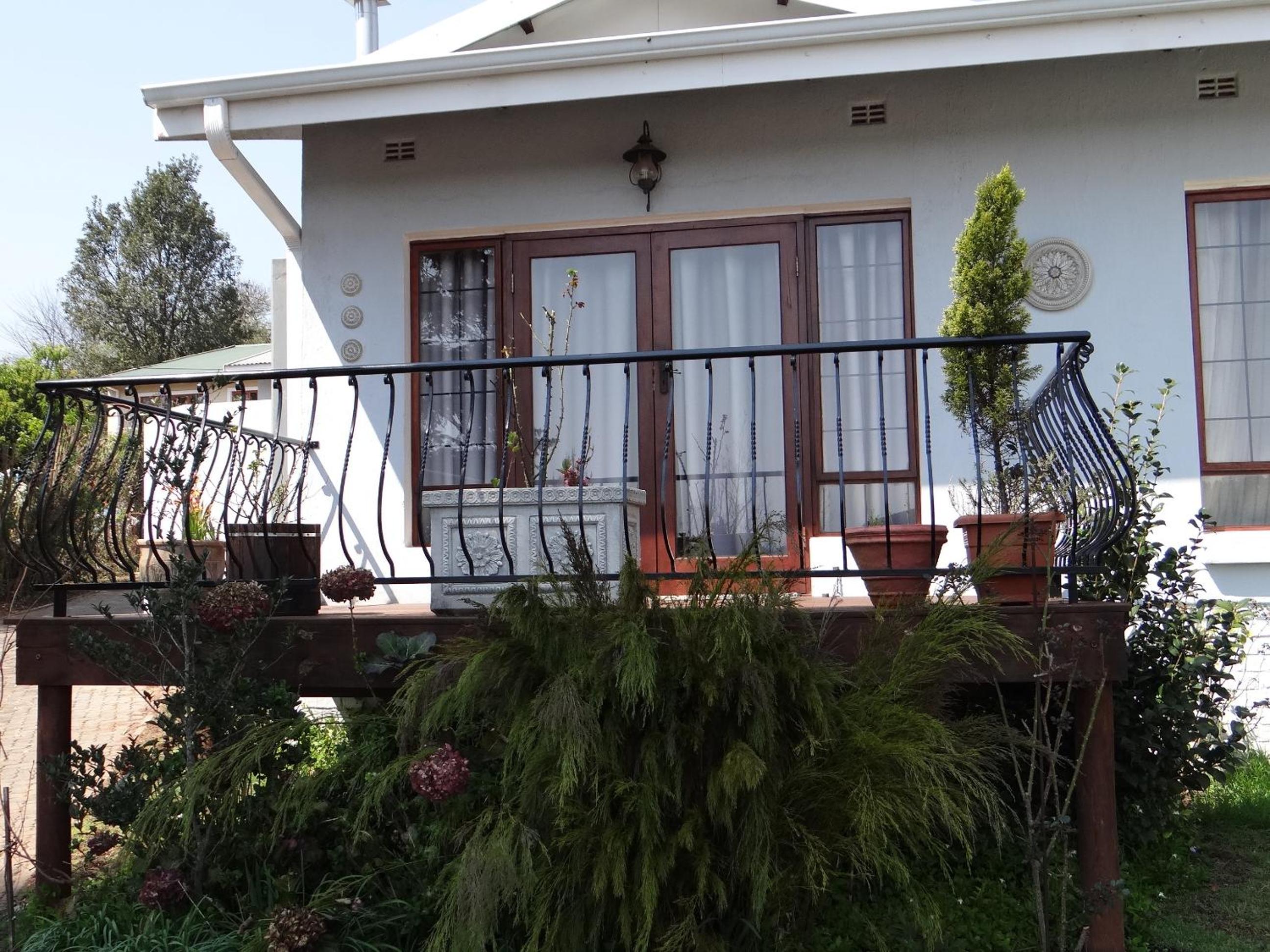 Deluxe Double Room with Balcony photo 3
