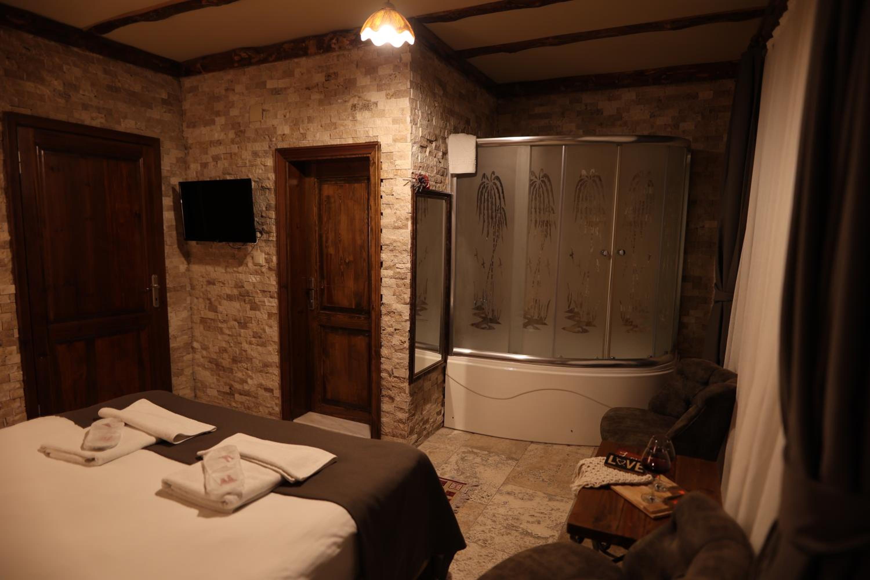 Deluxe Suite photo 3