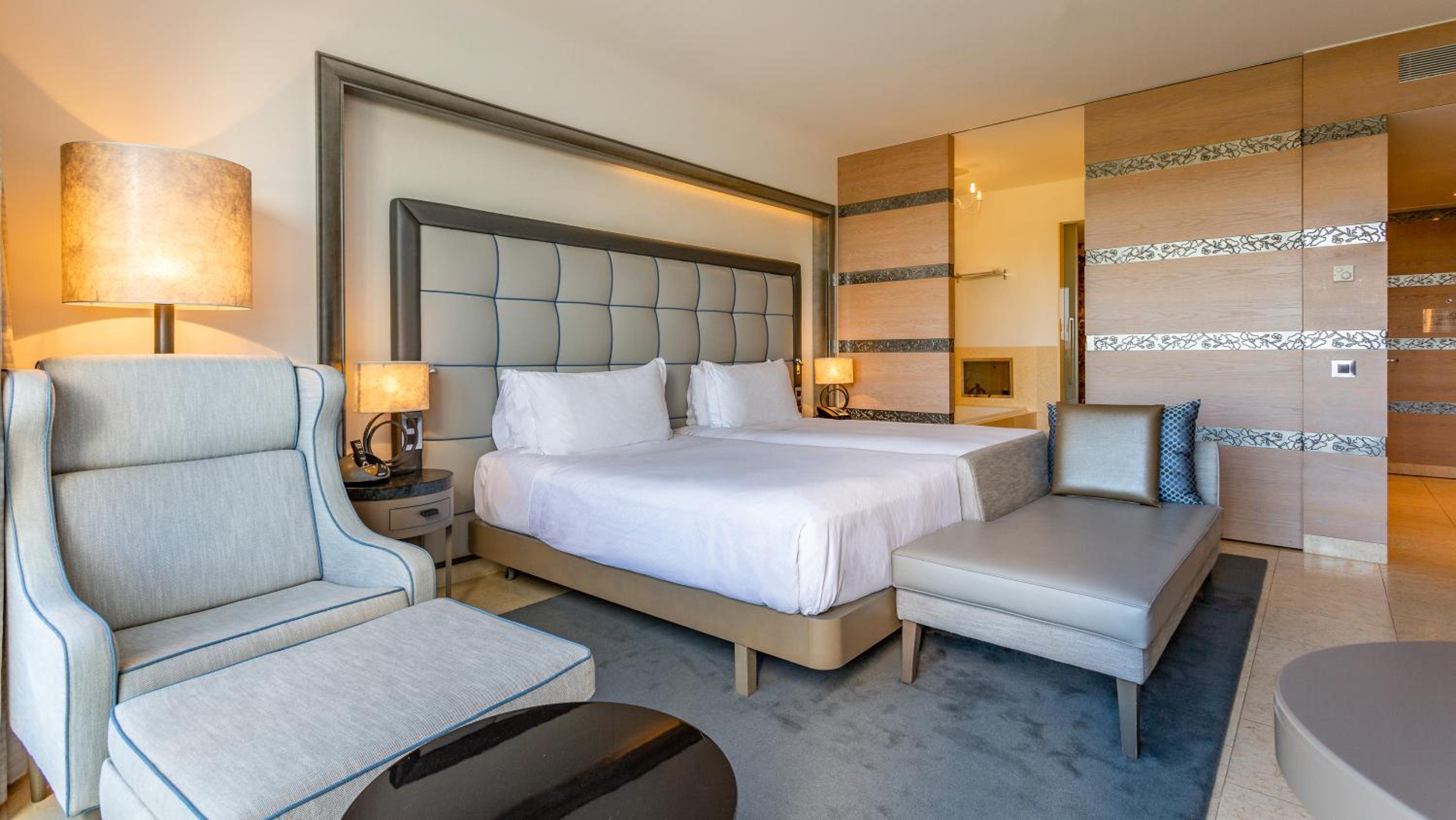 Deluxe Twin Room - Photo 2