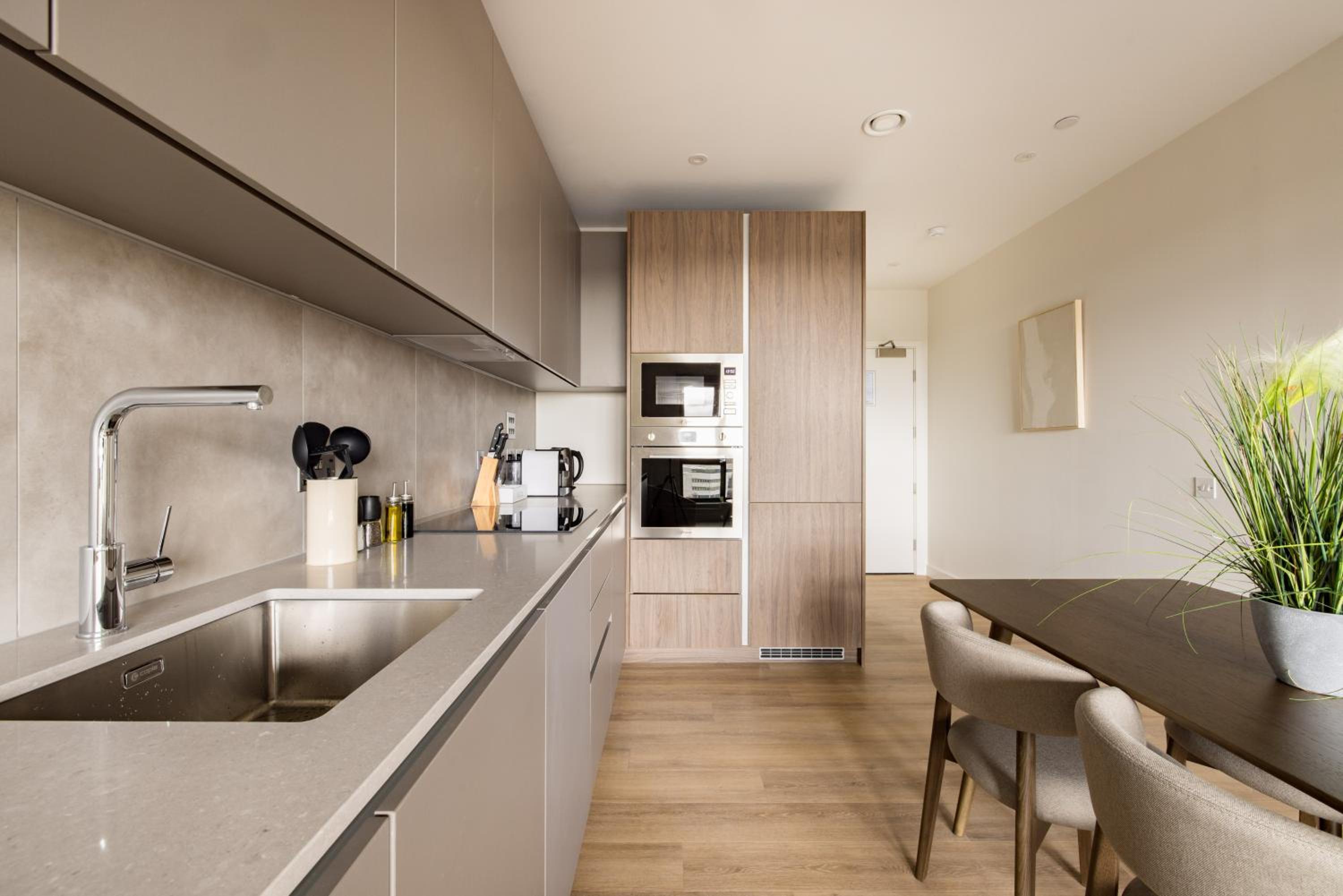 One Bedroom Apartment - Photo 10