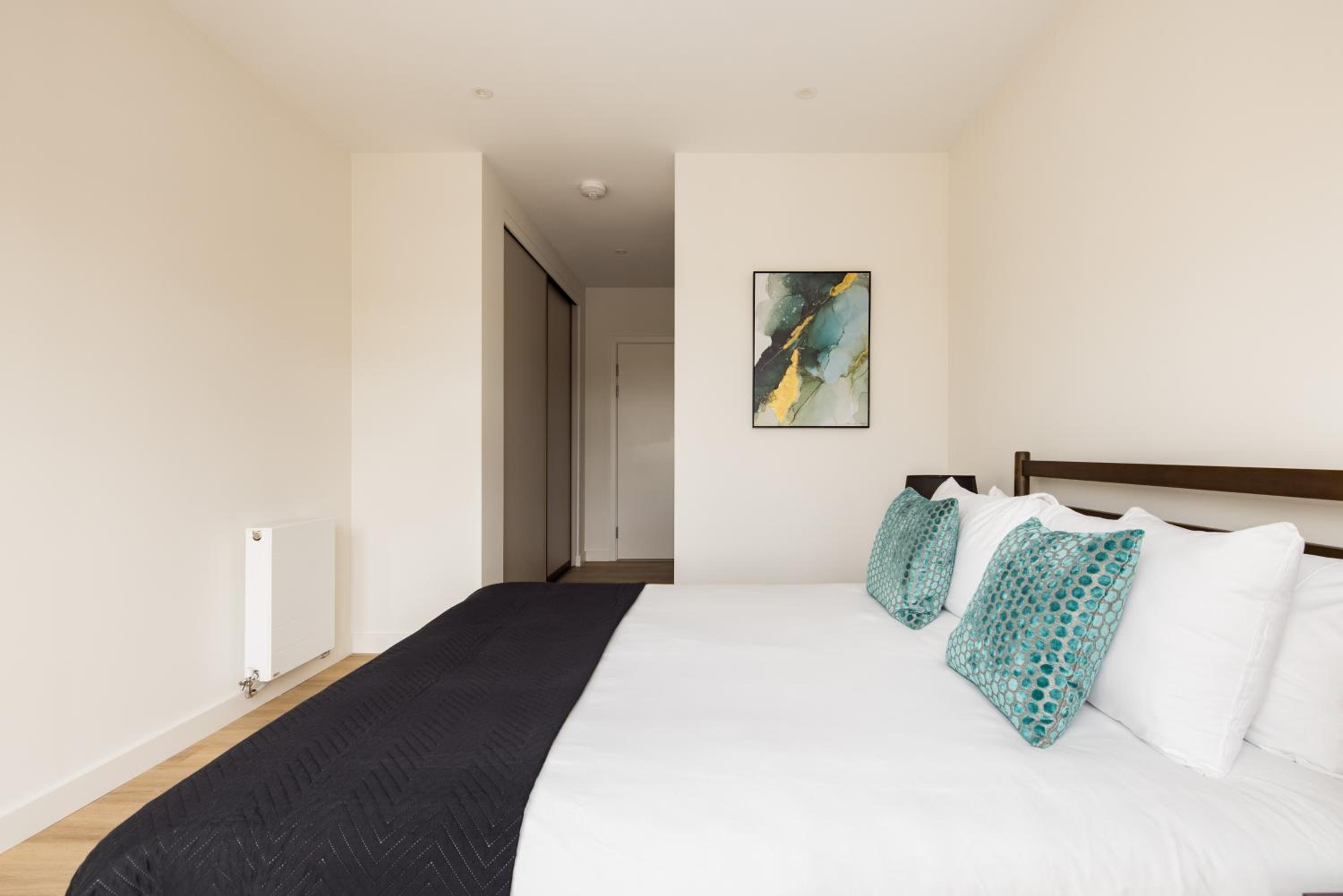Two Bedroom Apartment  - Photo 4