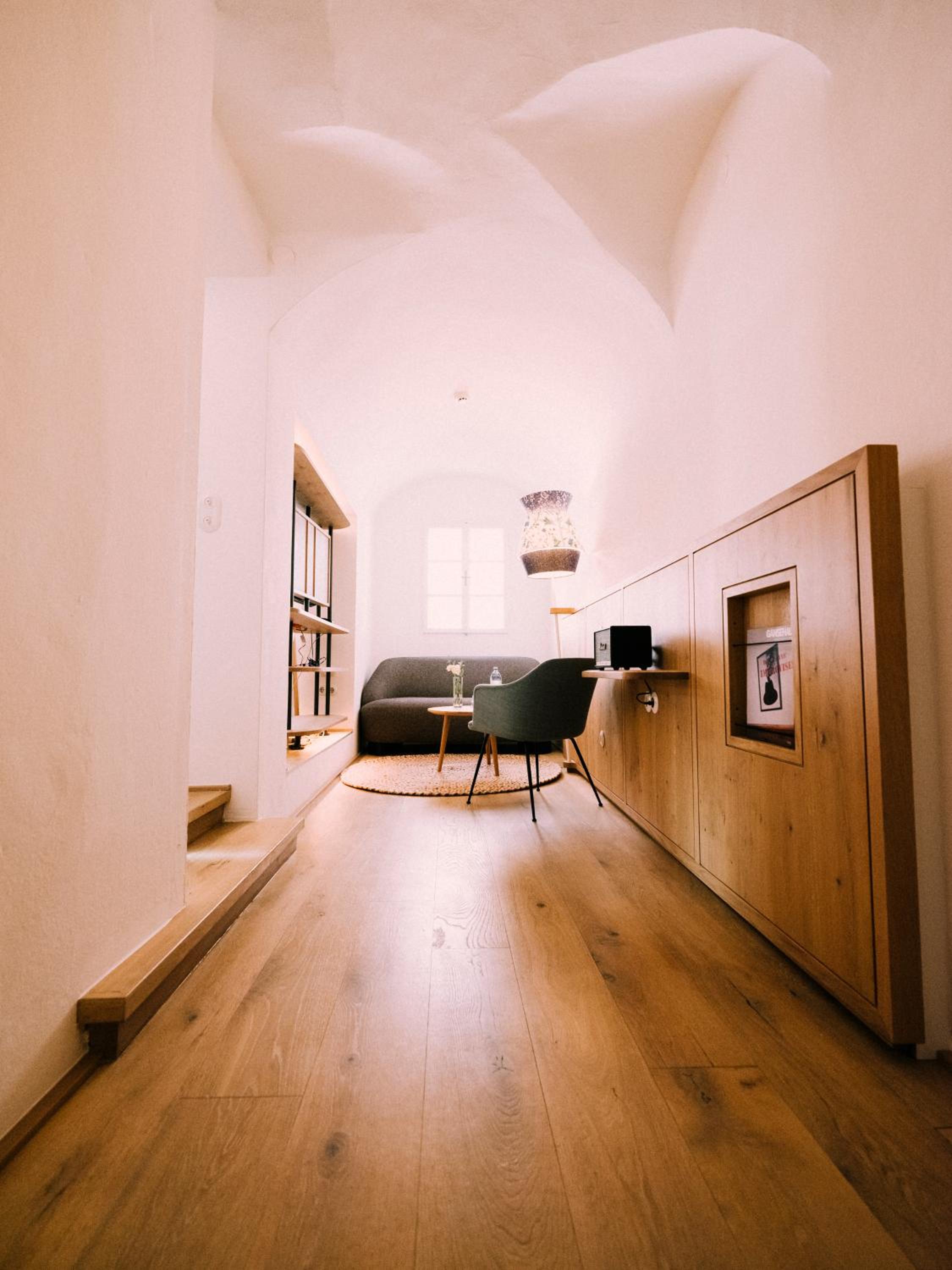 Large Double Room - Photo 9