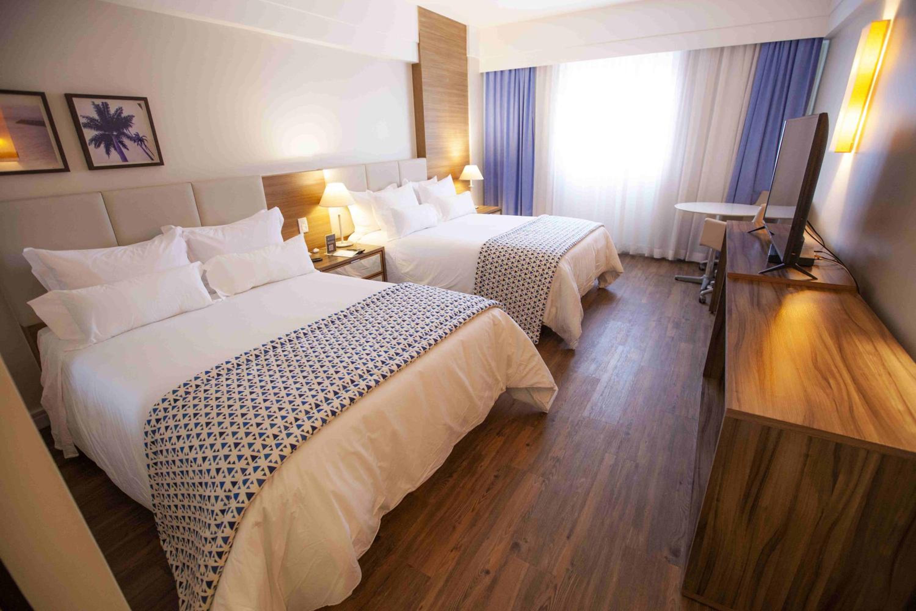 Deluxe Room - Photo 1
