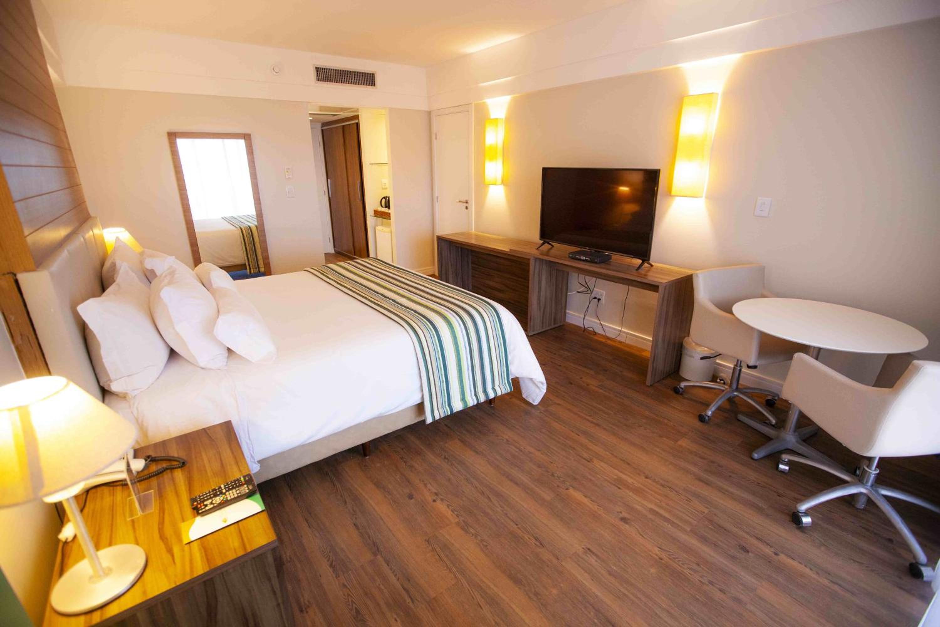 Double Room with Balcony and Sea View