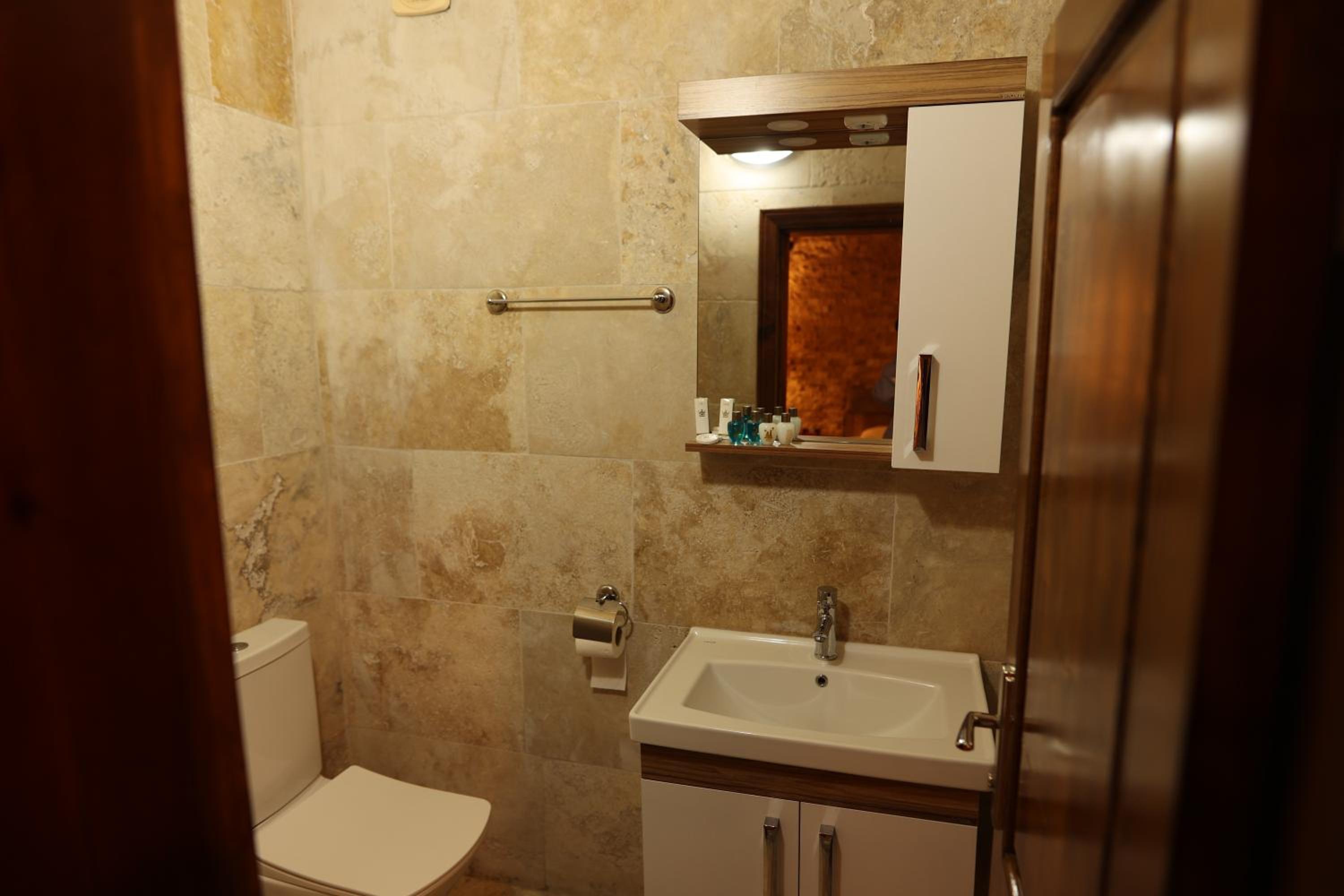 Deluxe Suite photo 2