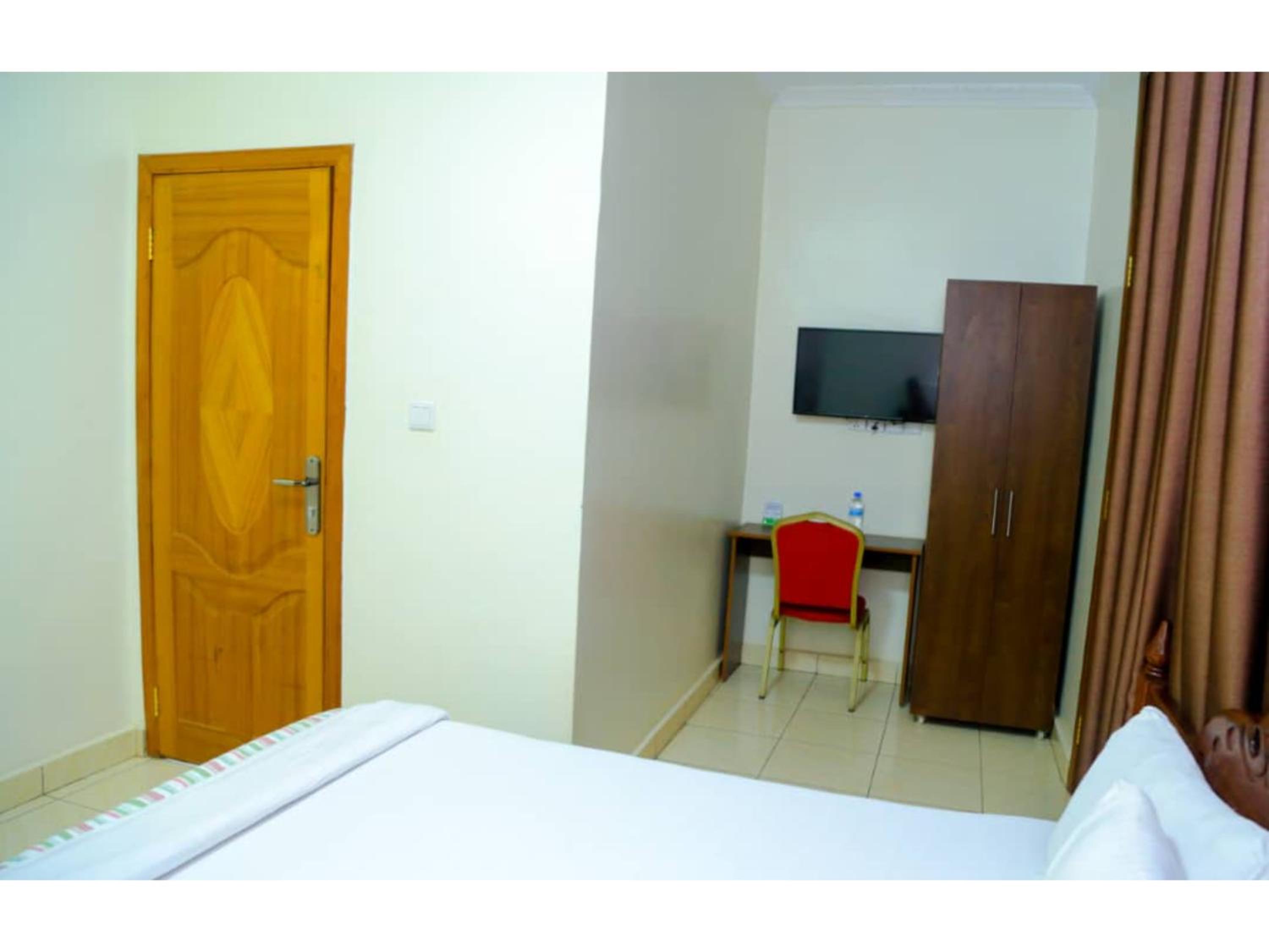Deluxe Single Room with Balcony photo 1