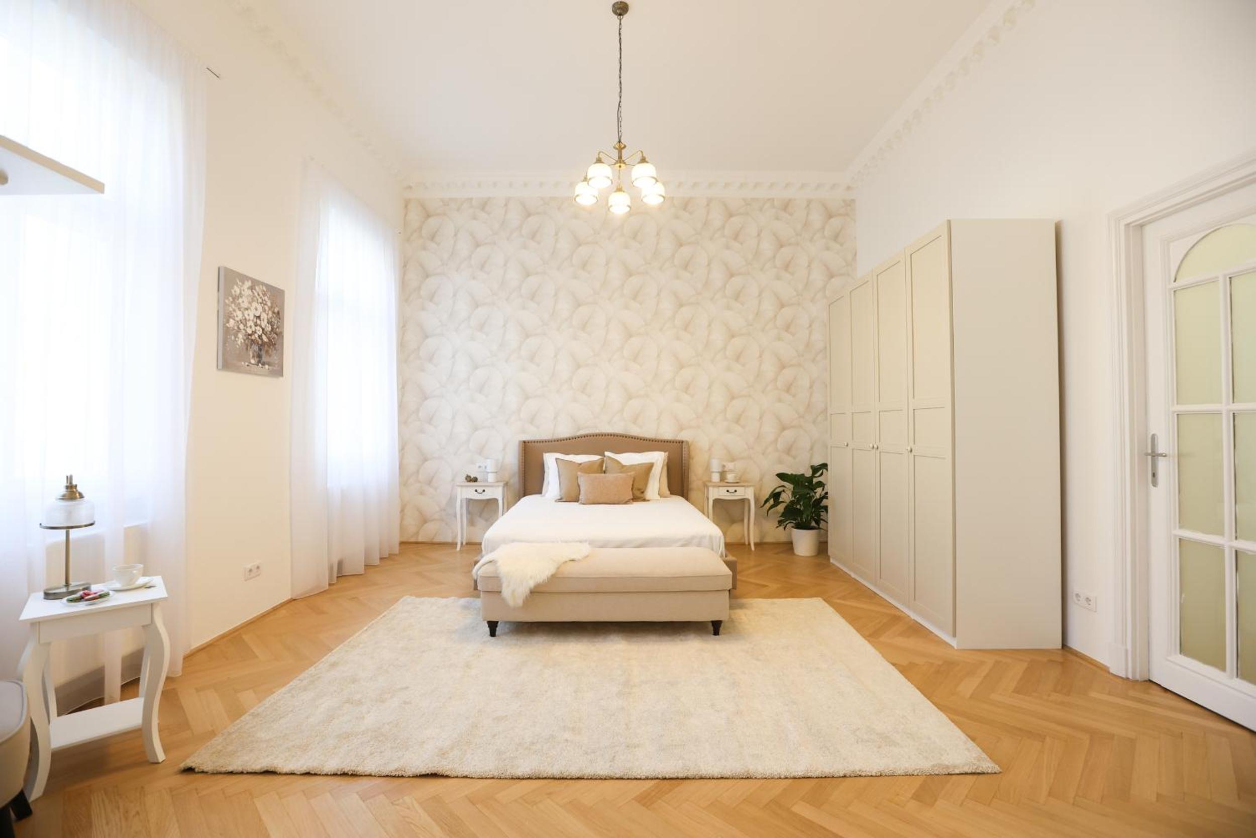 Deluxe Apartment - Photo 8