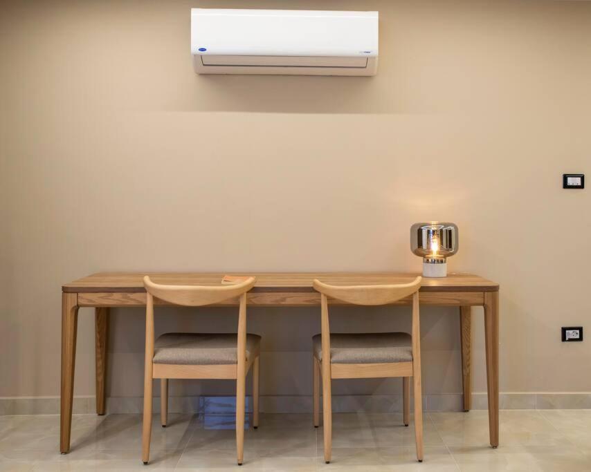 Three-Bedroom Apartment photo 2