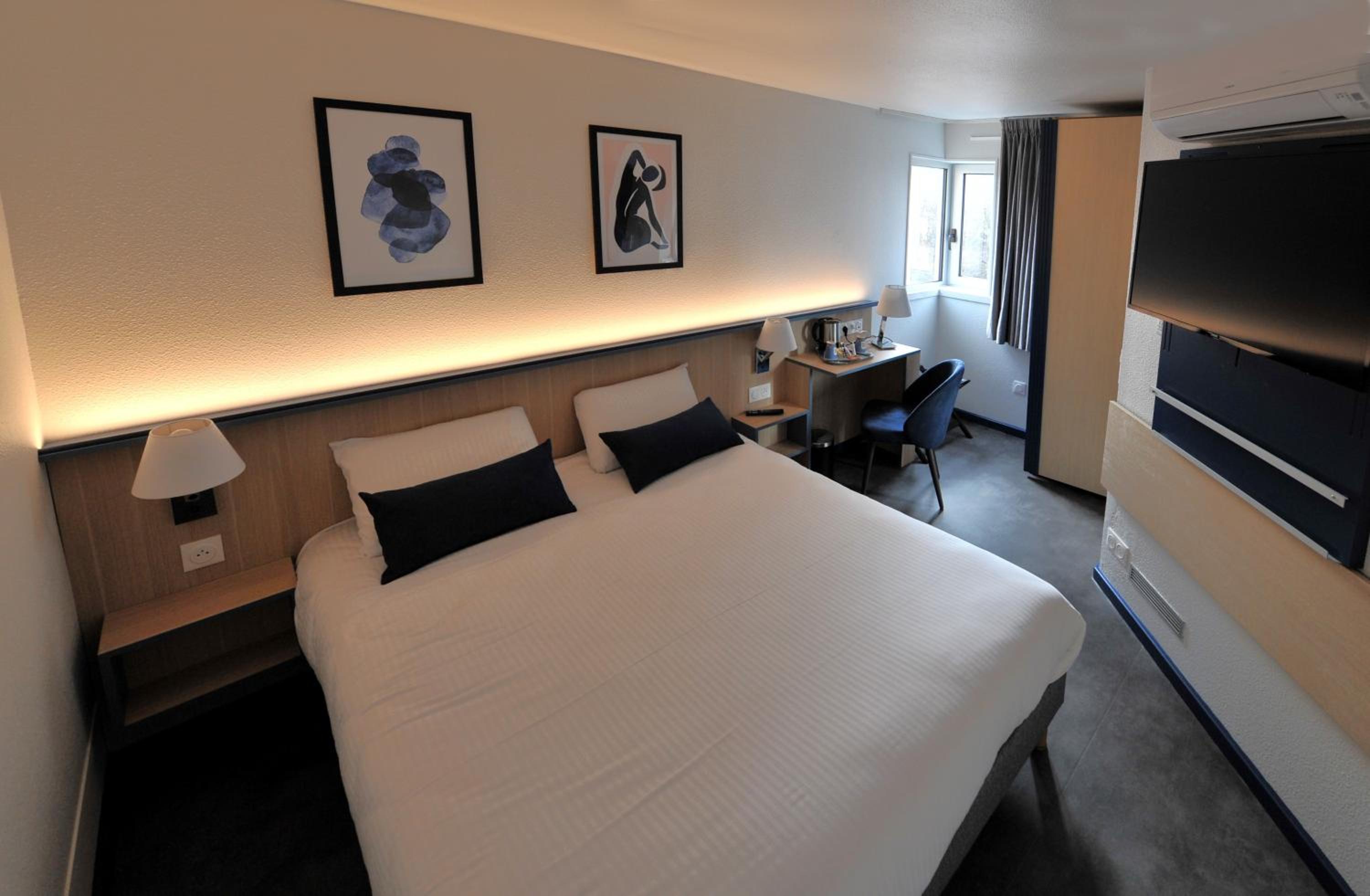 Double Room - Photo 1