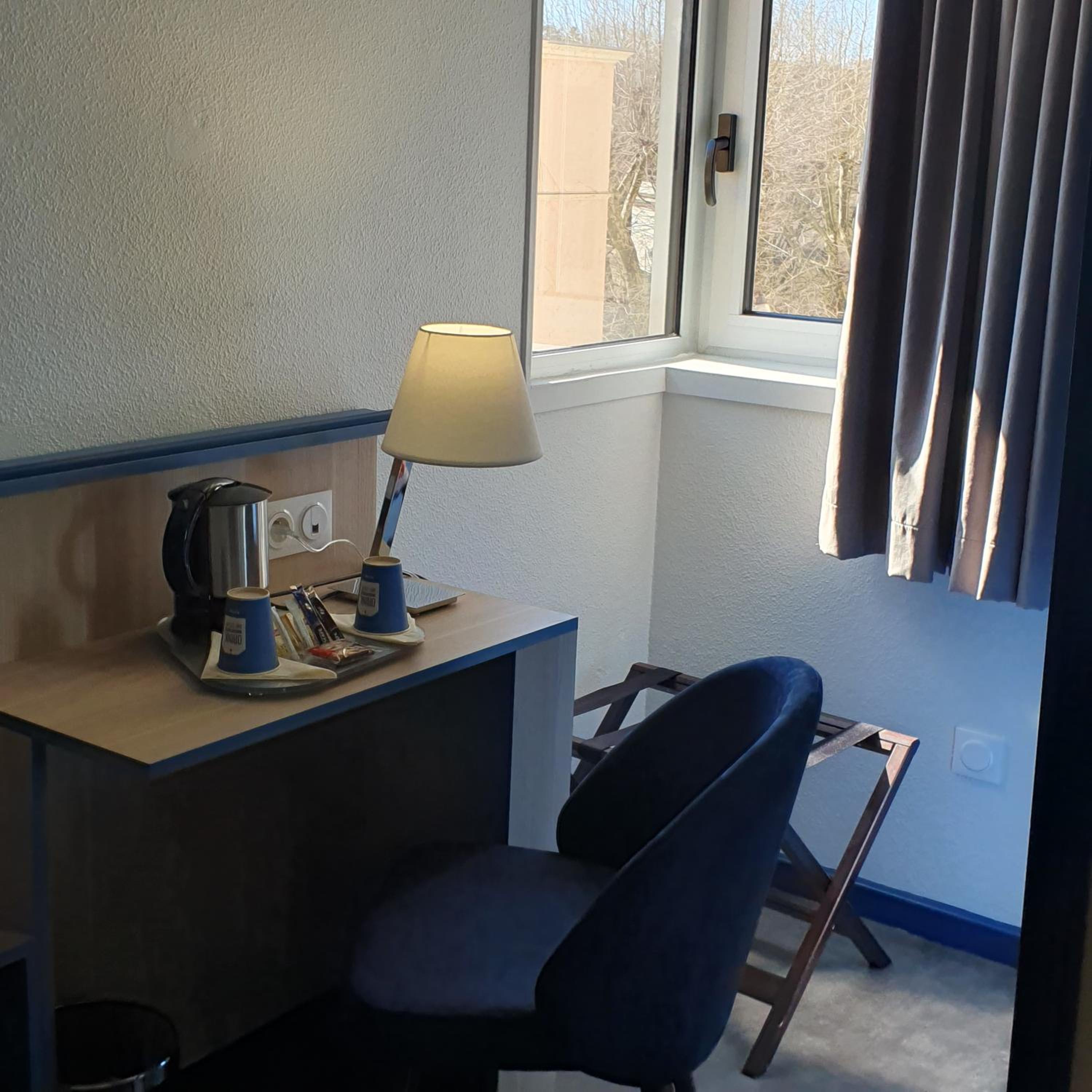 Double Room - Photo 7