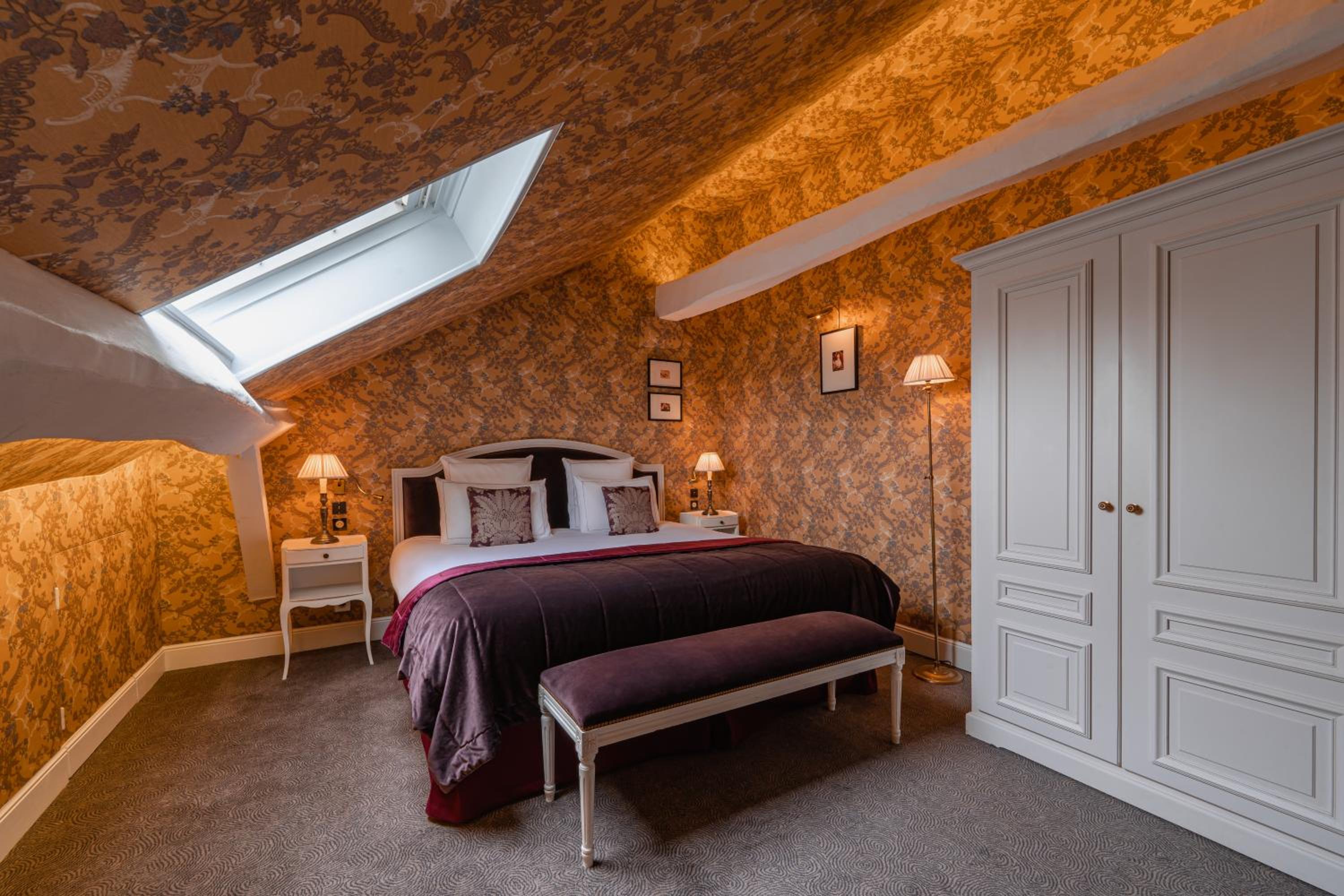 Signature Suite