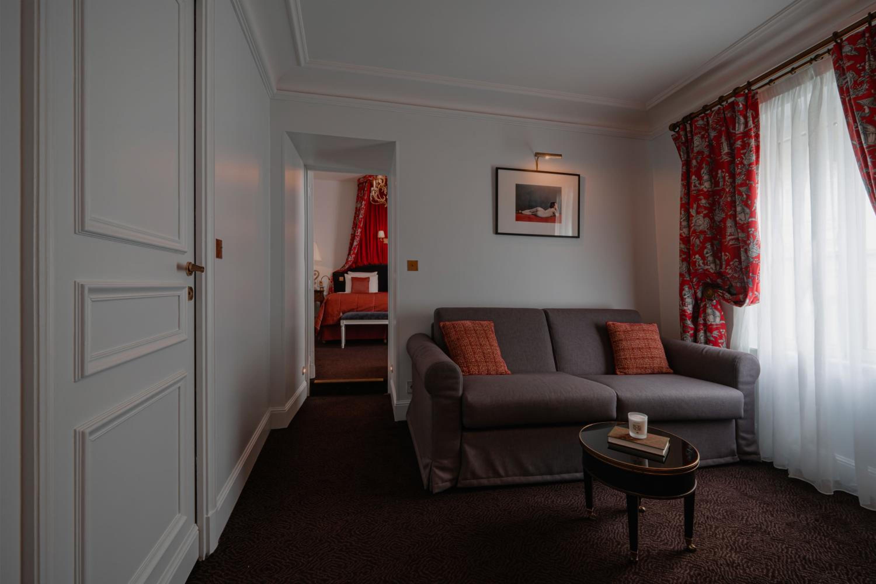Deluxe Suite