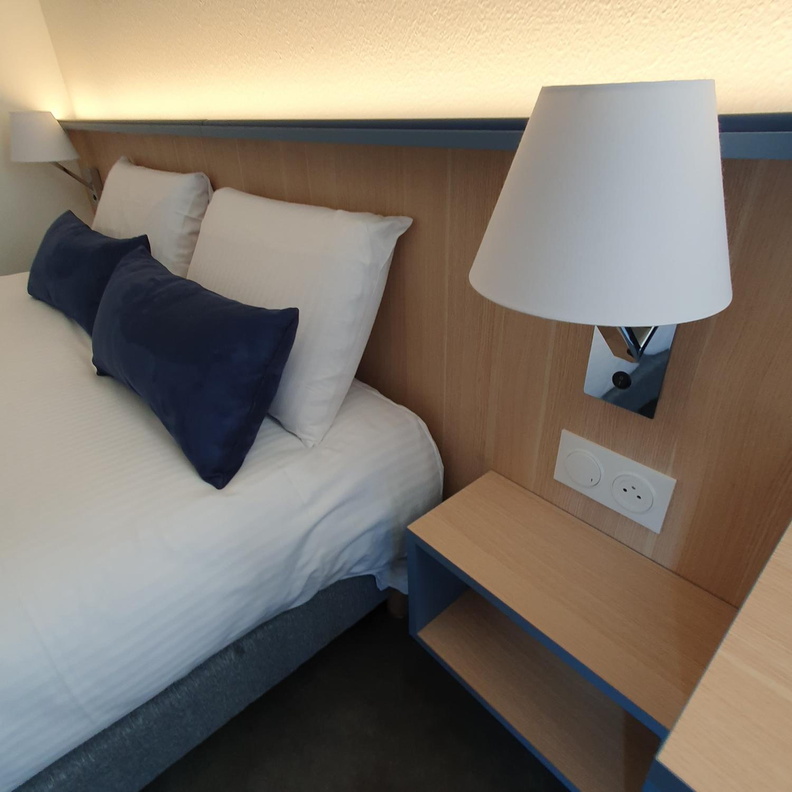 Double Room - Photo 3