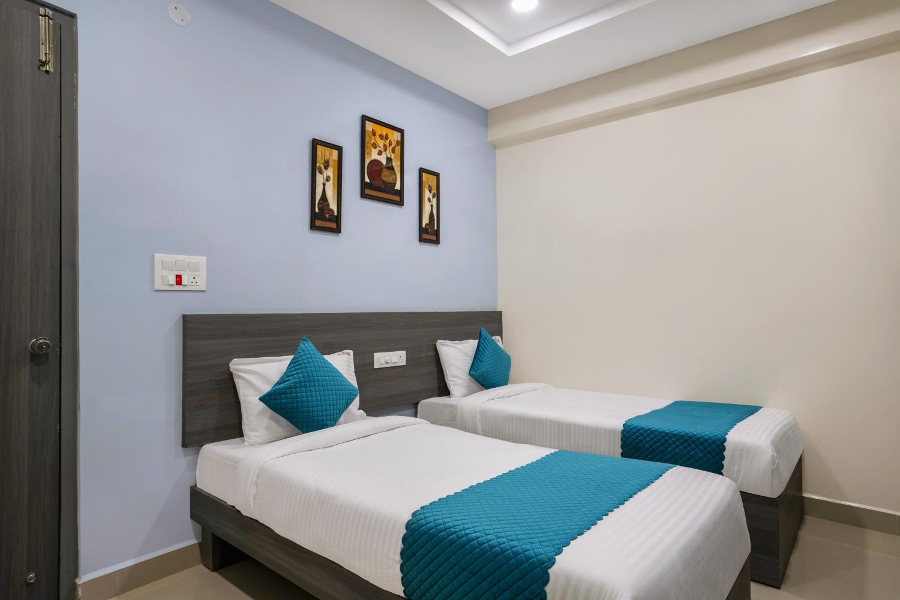 Deluxe Twin Room - Photo 1