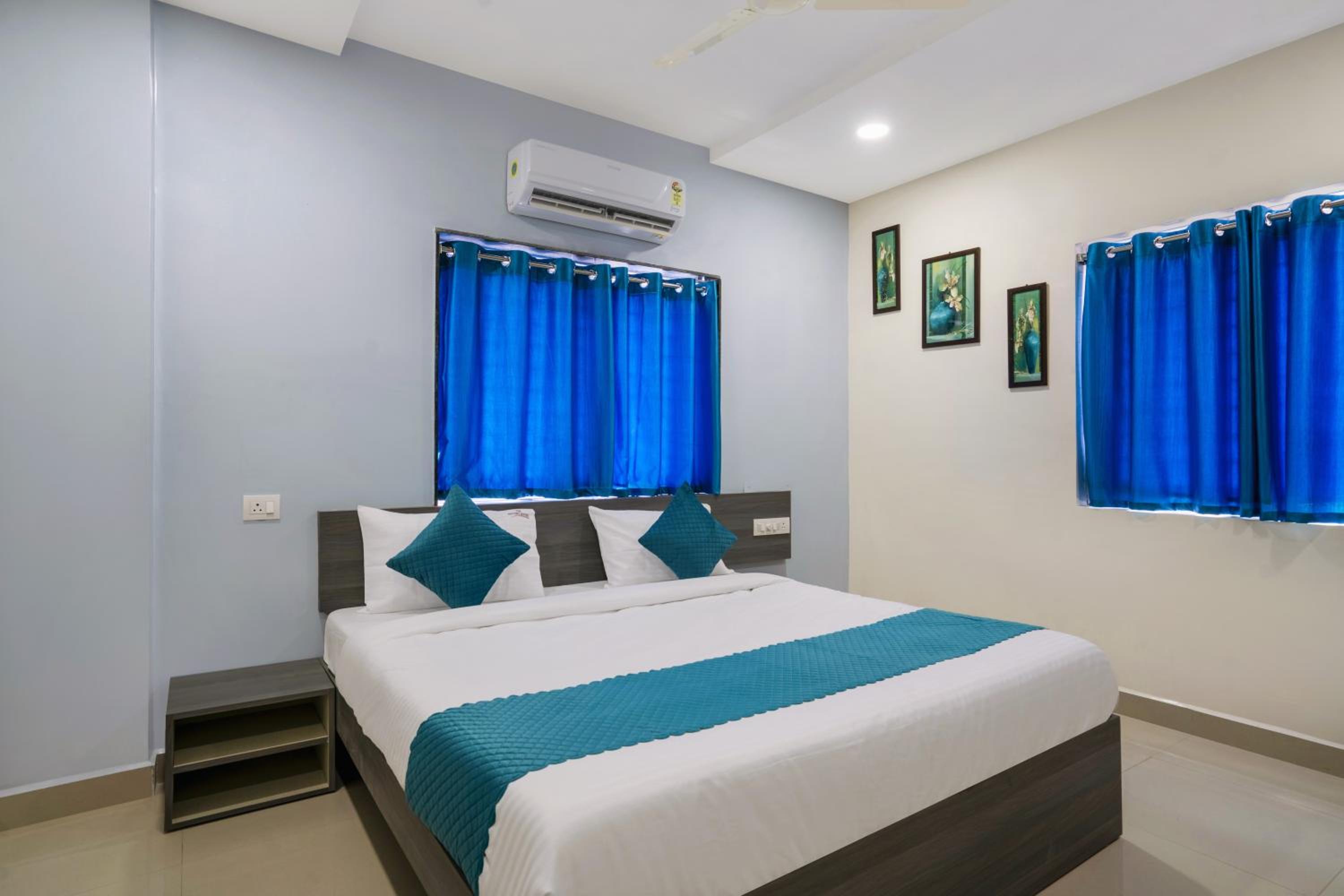 Deluxe Double Room - Photo 25