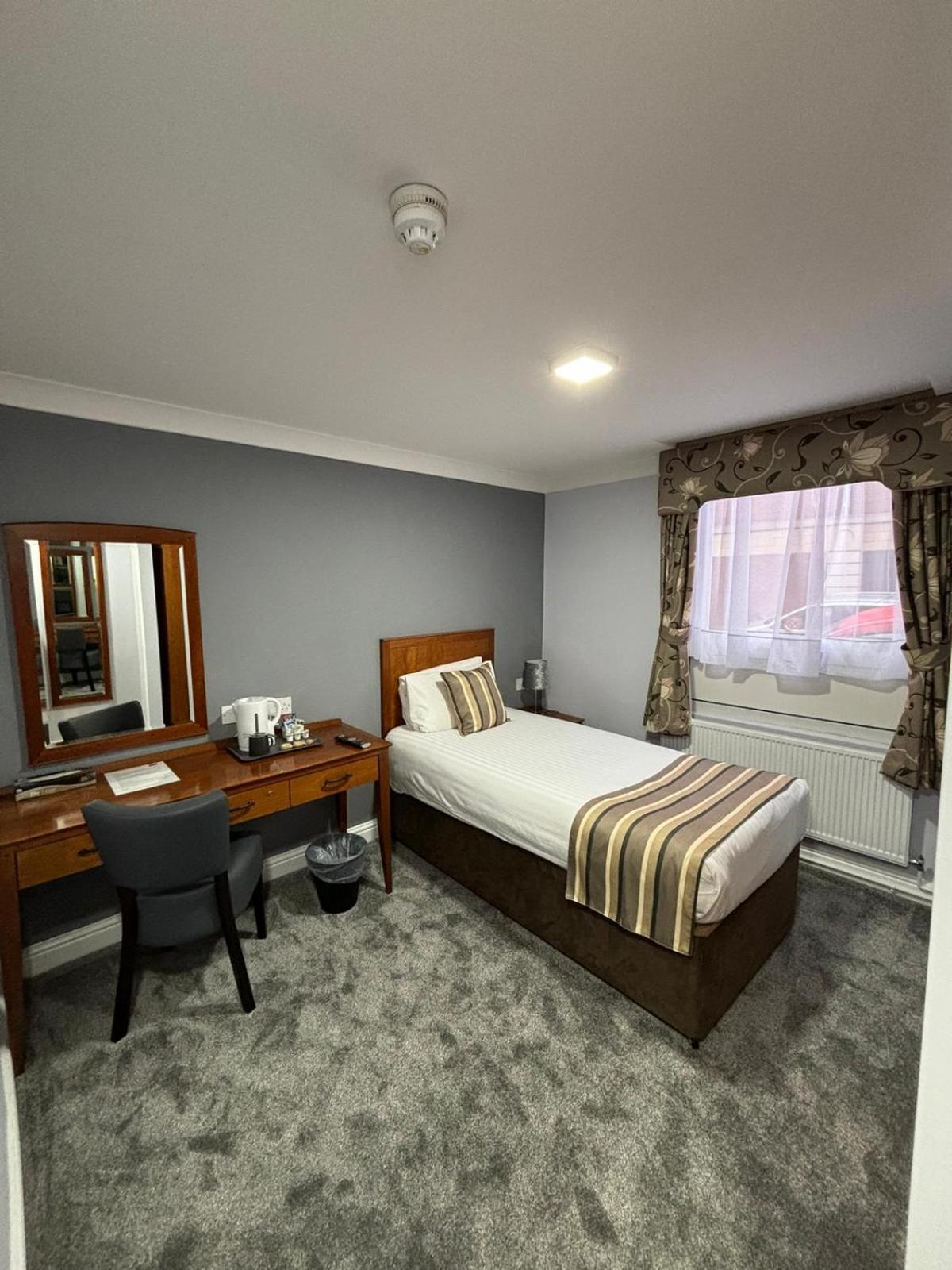Single Room photo 3