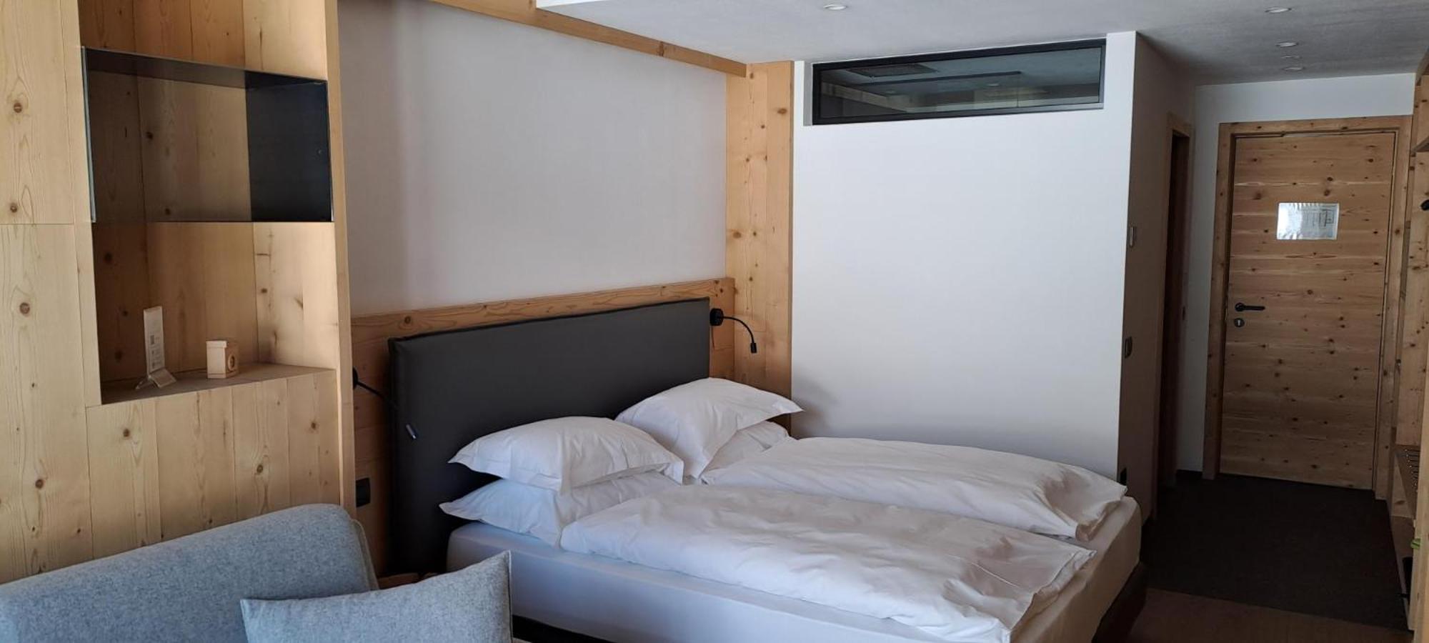 Superior Double or Twin Room with Mountain View - Photo 7
