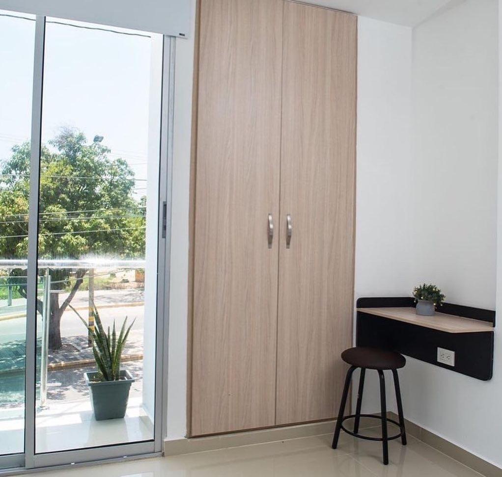 Family Room with Balcony photo 2