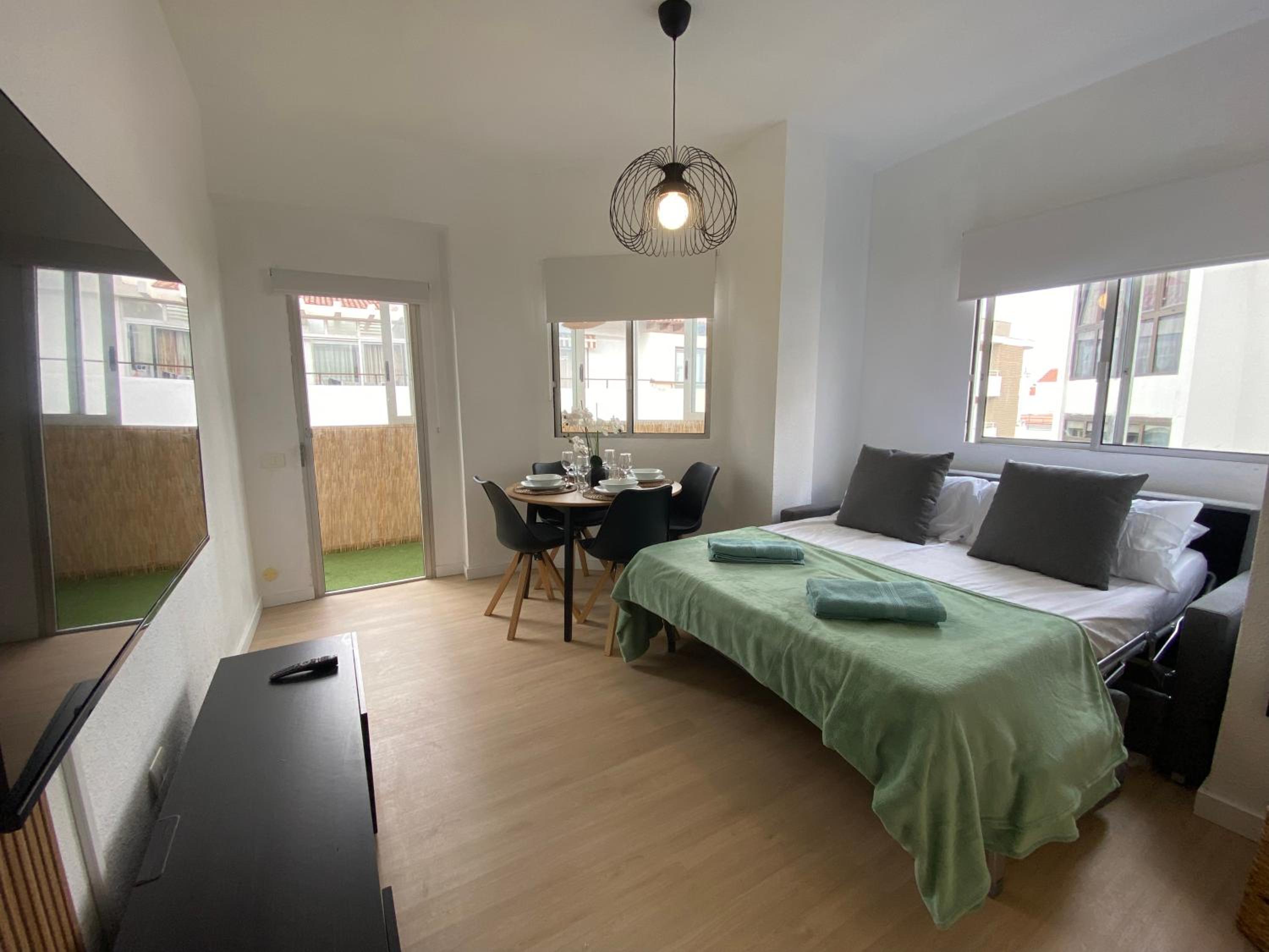 Apartamento con Balcón