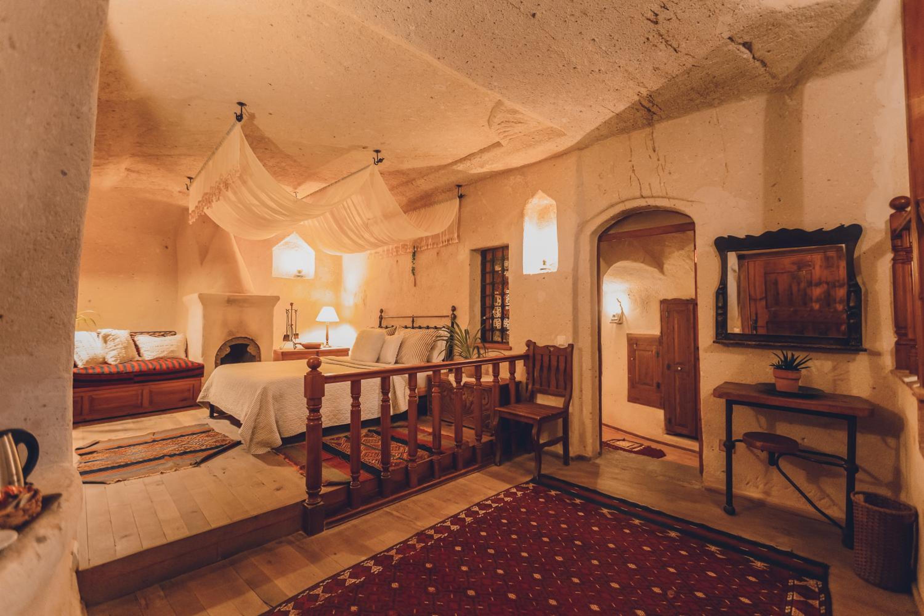Suite - Photo 10