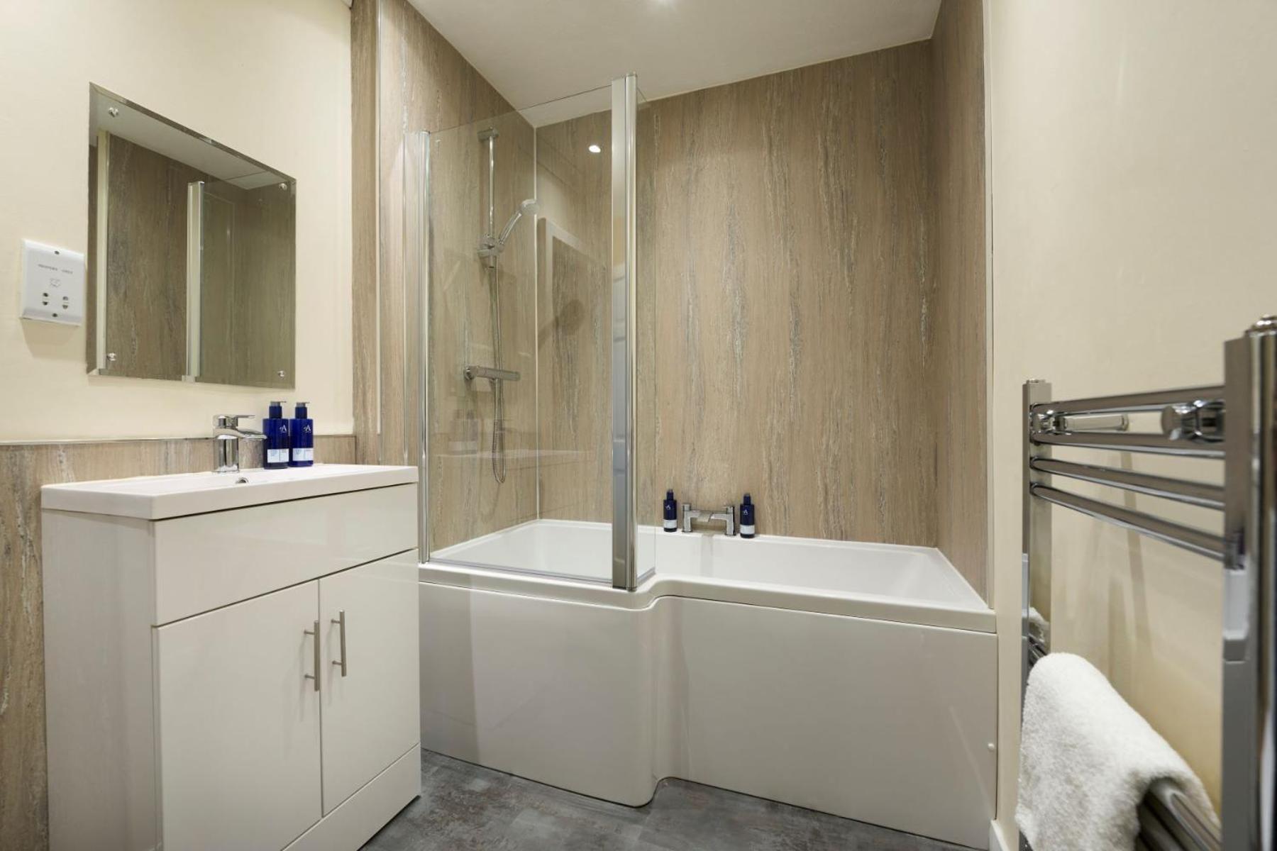 Double or Twin Room photo 3