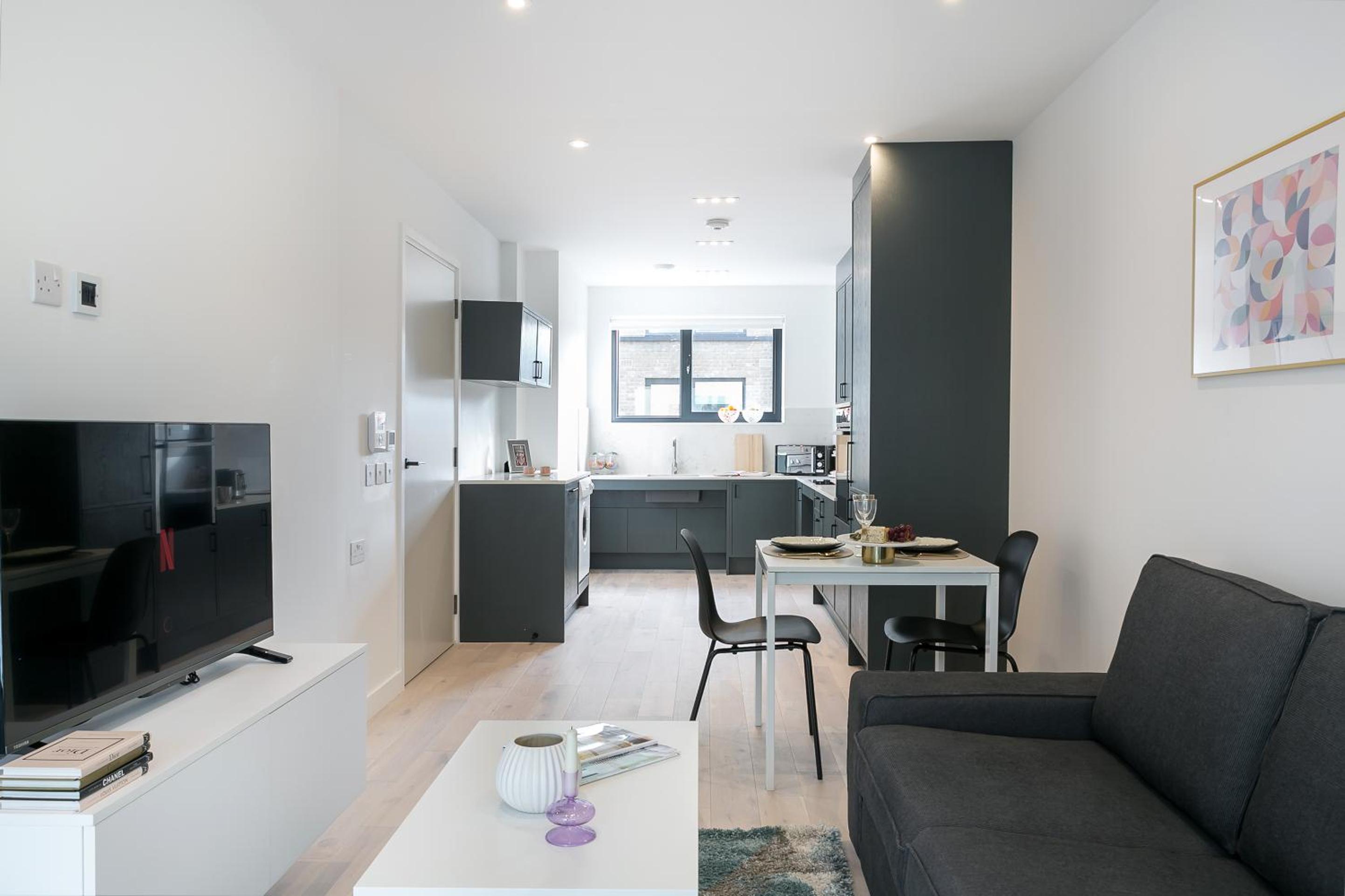 One-Bedroom with Balcony photo 2