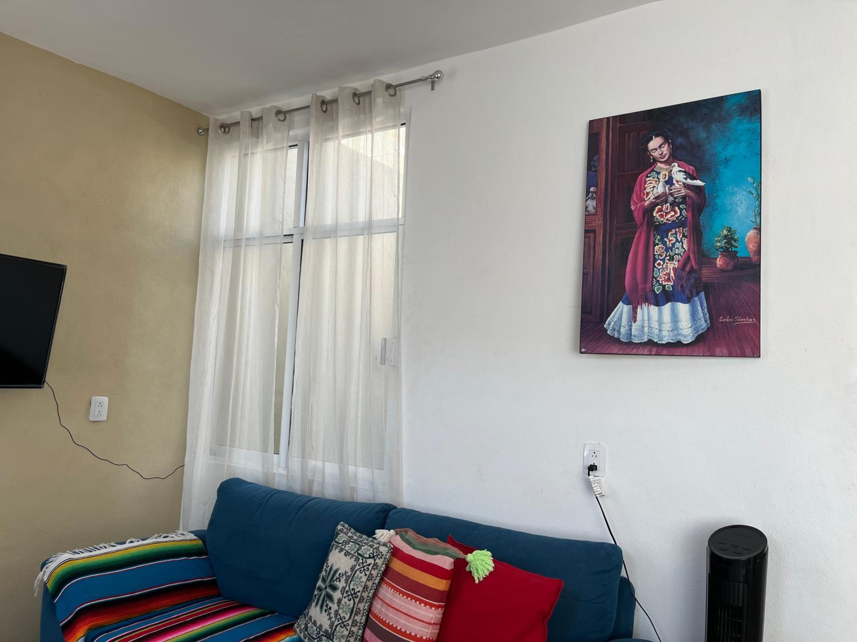 Apartment with Balcony - Photo 8