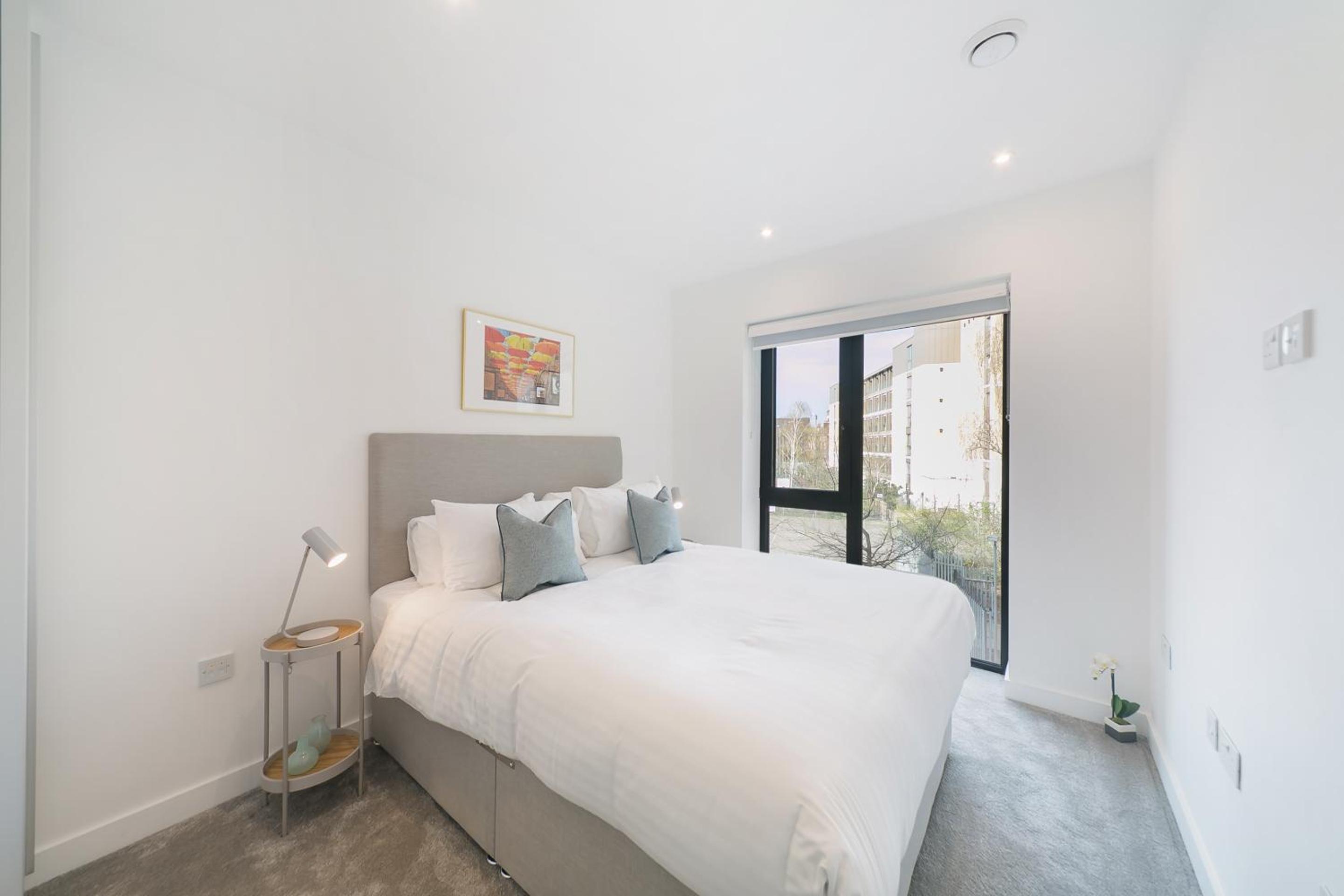 Two-Bedroom with Balcony photo 1