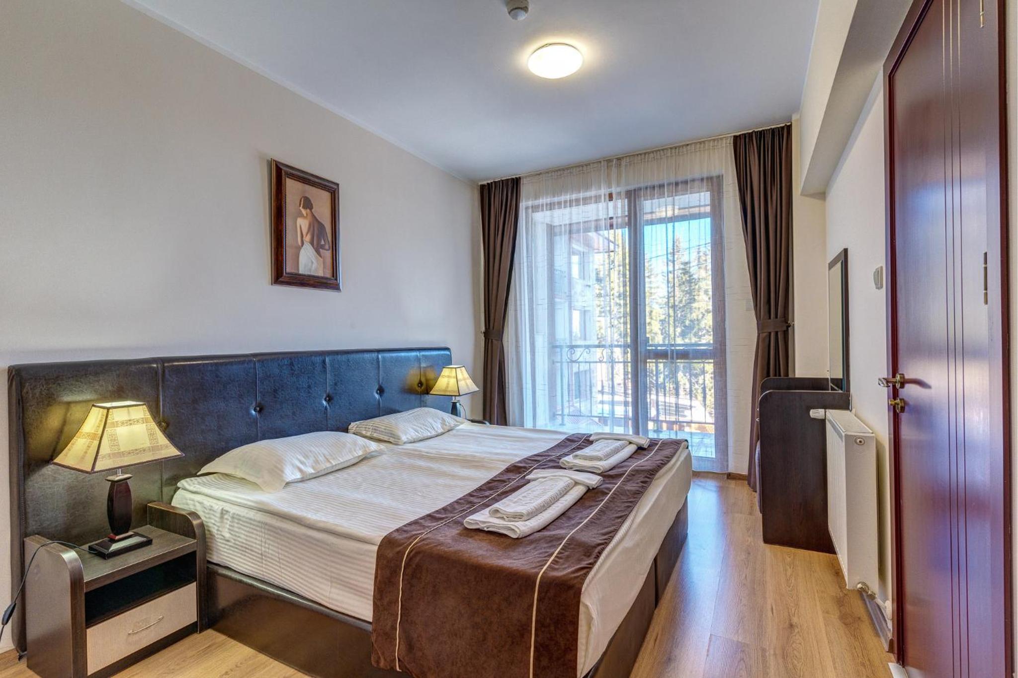 Two-Bedroom Apartment - Photo 5