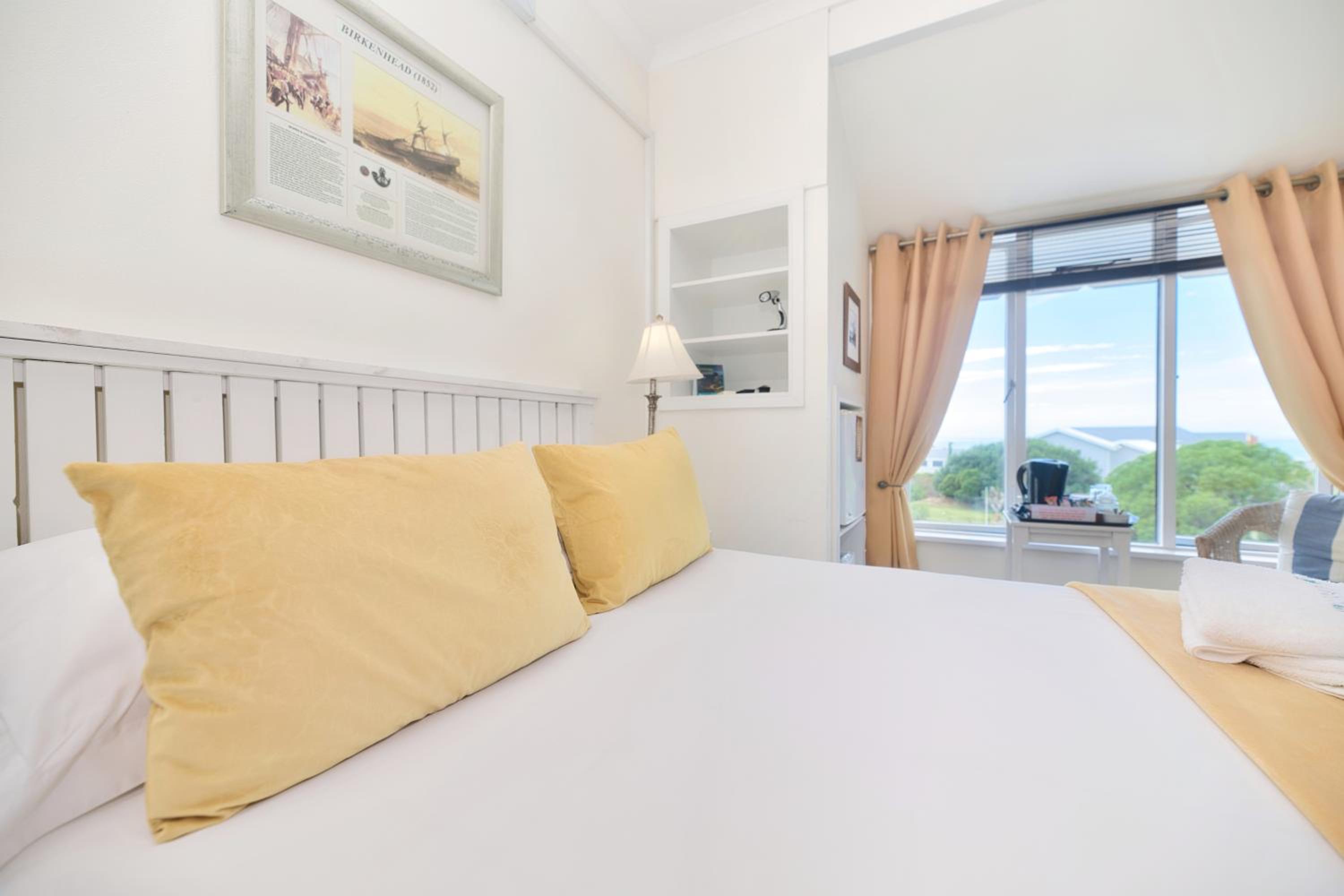 Double Room - Photo 10