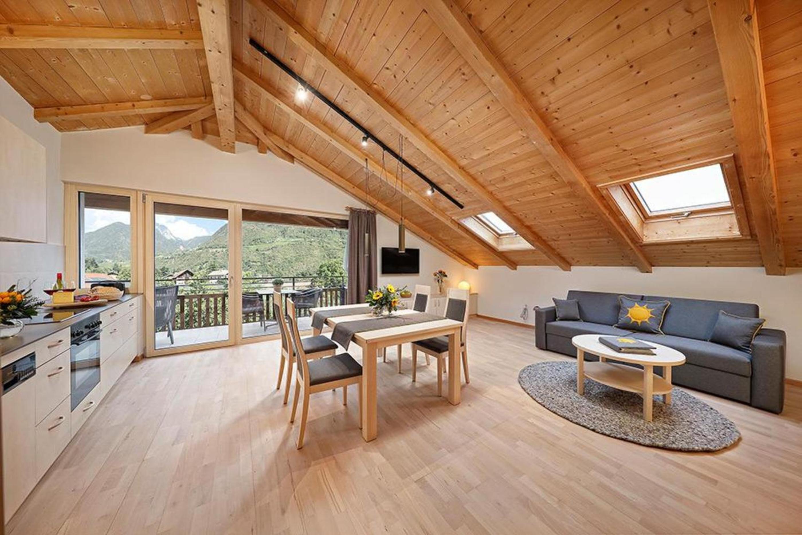 Two-Bedroom Deluxe Apartment with Garden View