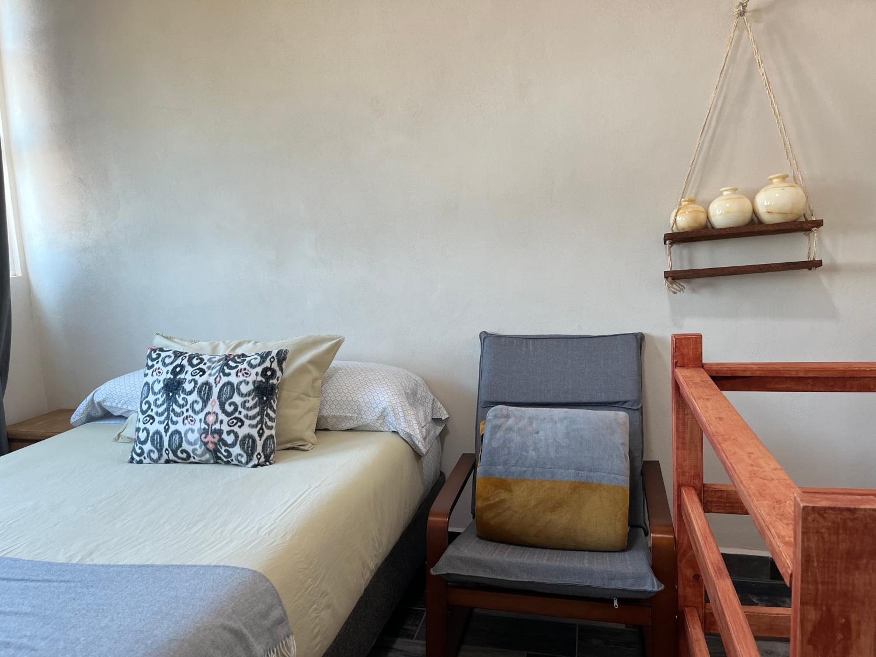 Standard Double Room - Photo 16