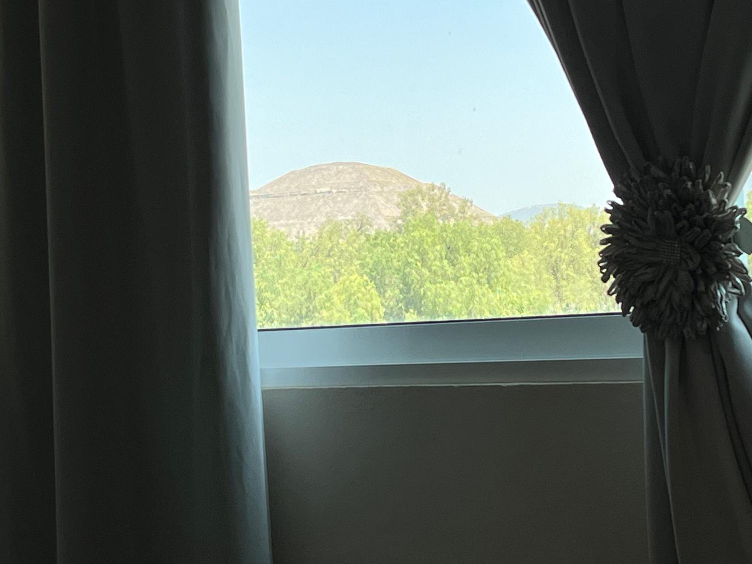 Double Room with Mountain View - Photo 5