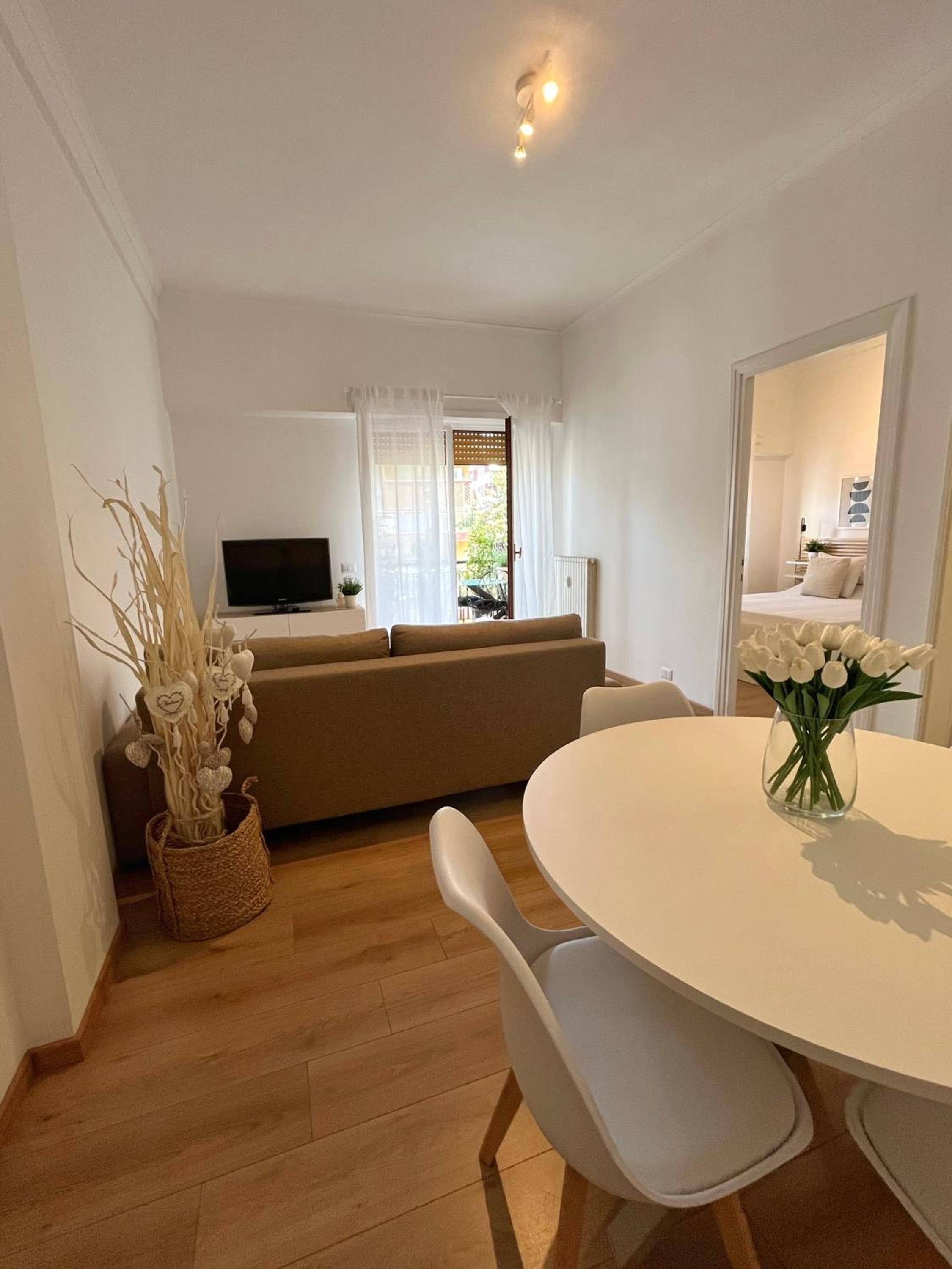 One-Bedroom Apartment with Balcony