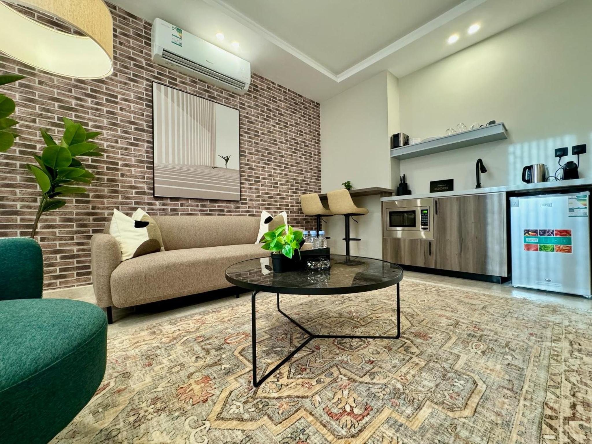 One-Bedroom Apartment