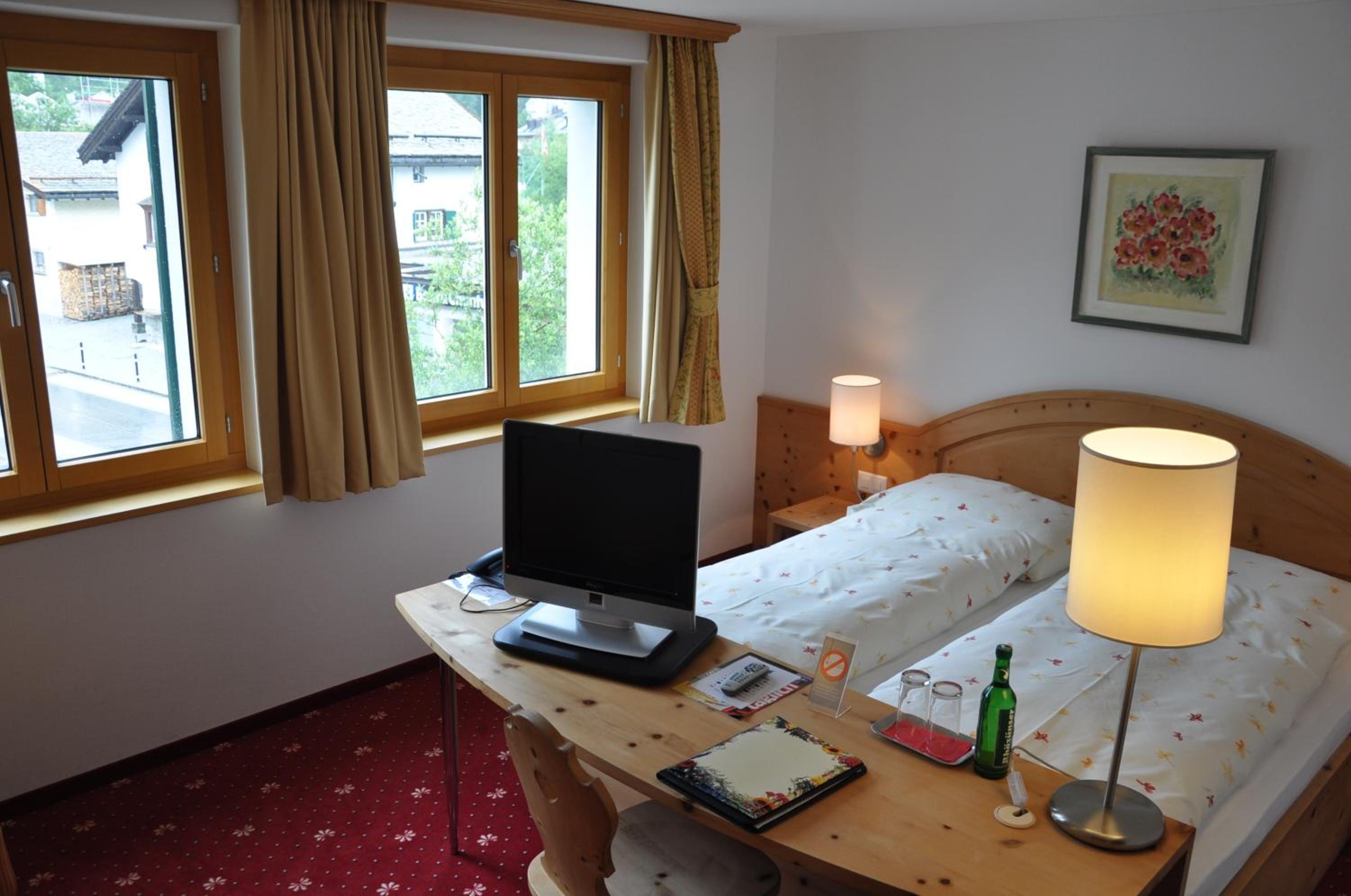Double Room - Photo 7