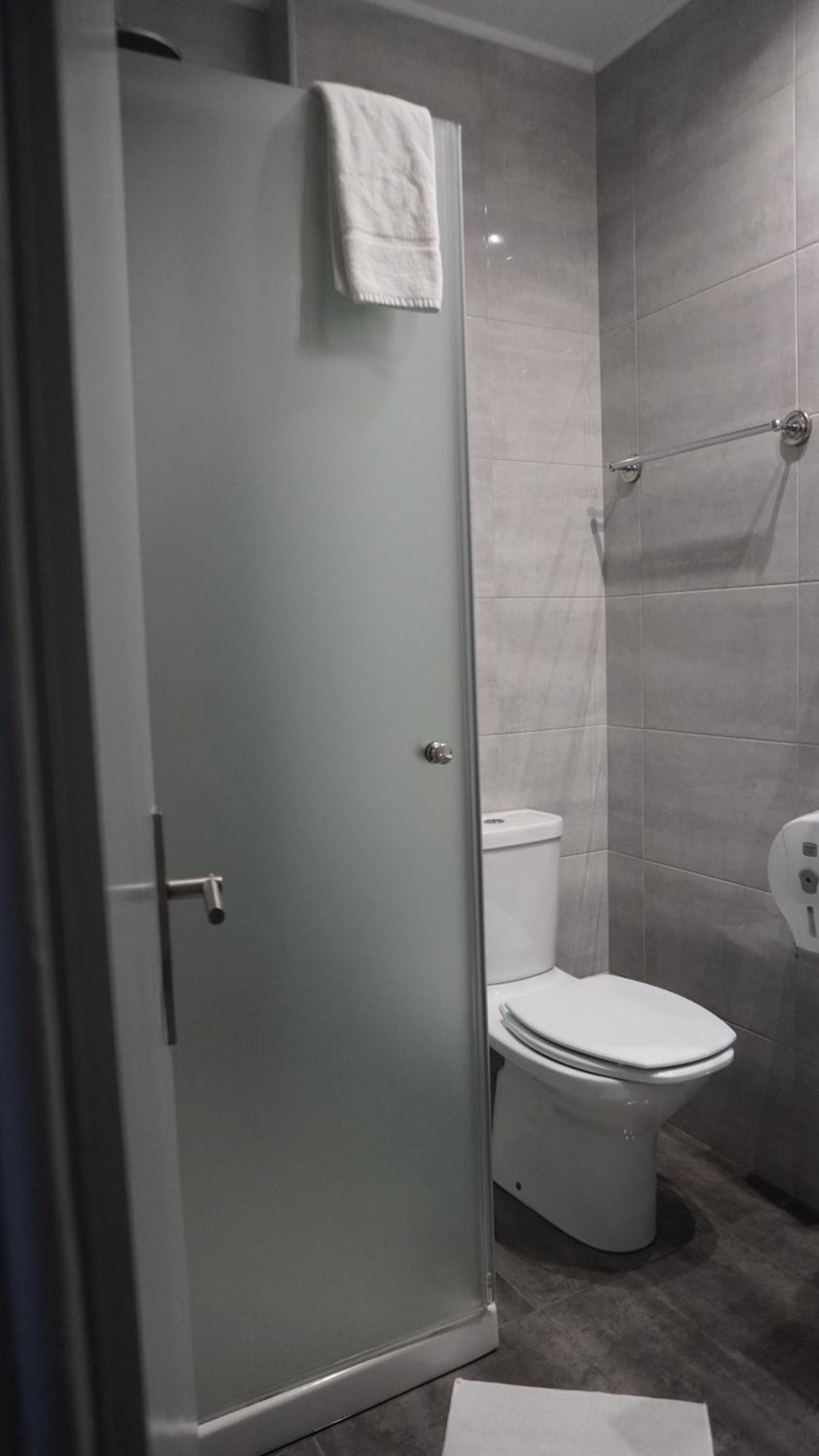 Single Room photo 3