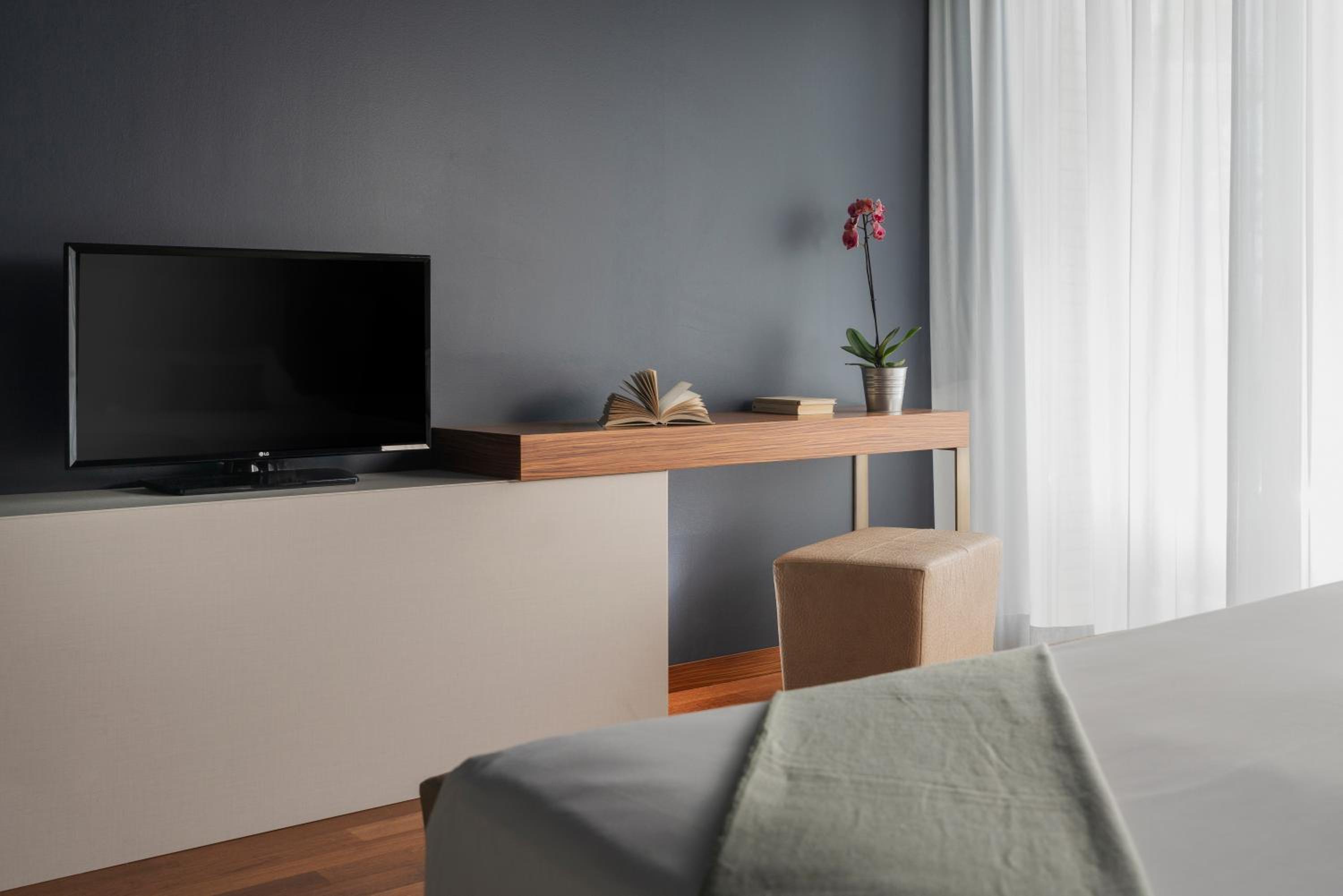 Double Room - Photo 3