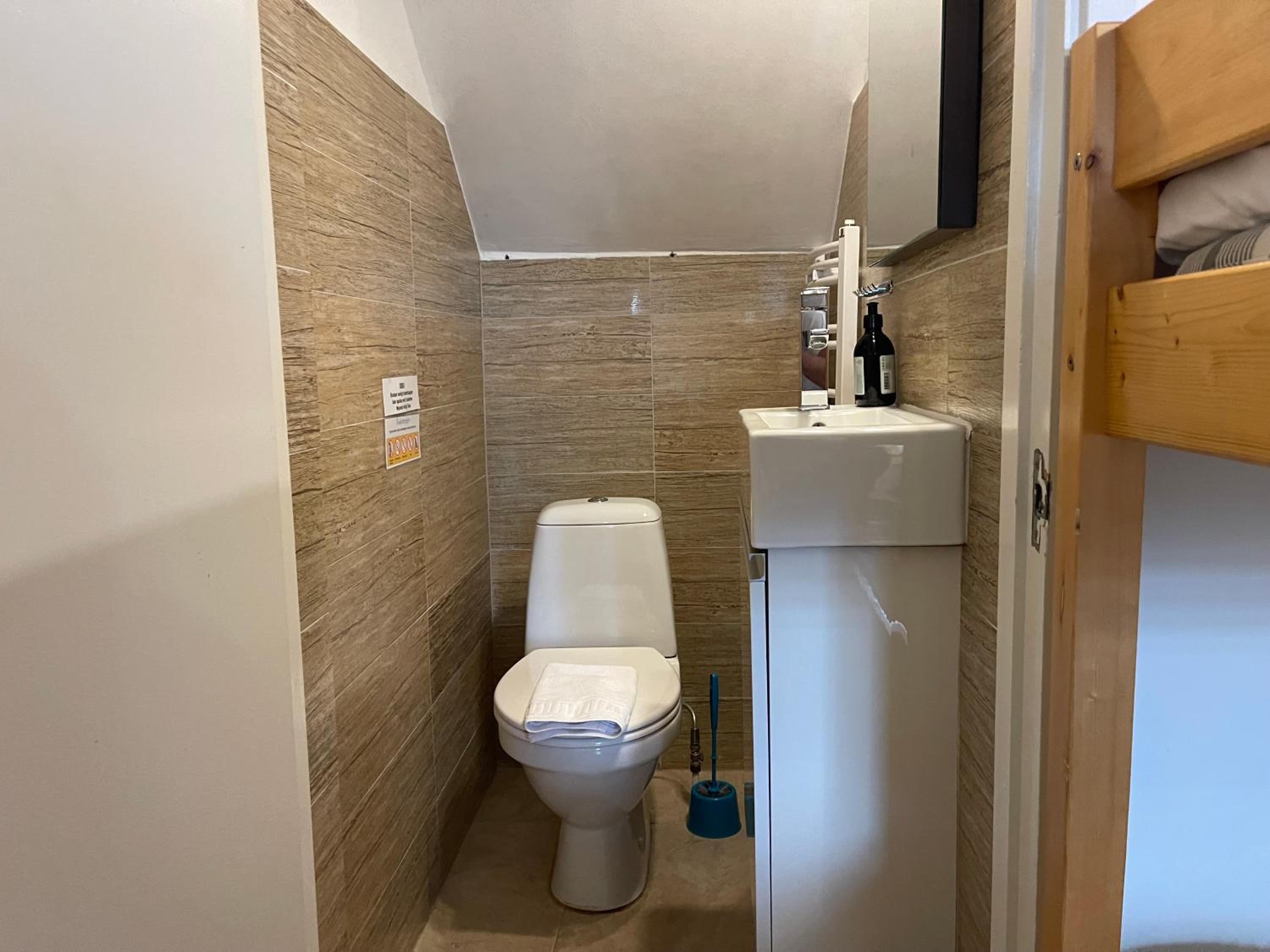 Family Room with Bathroom - Photo 4